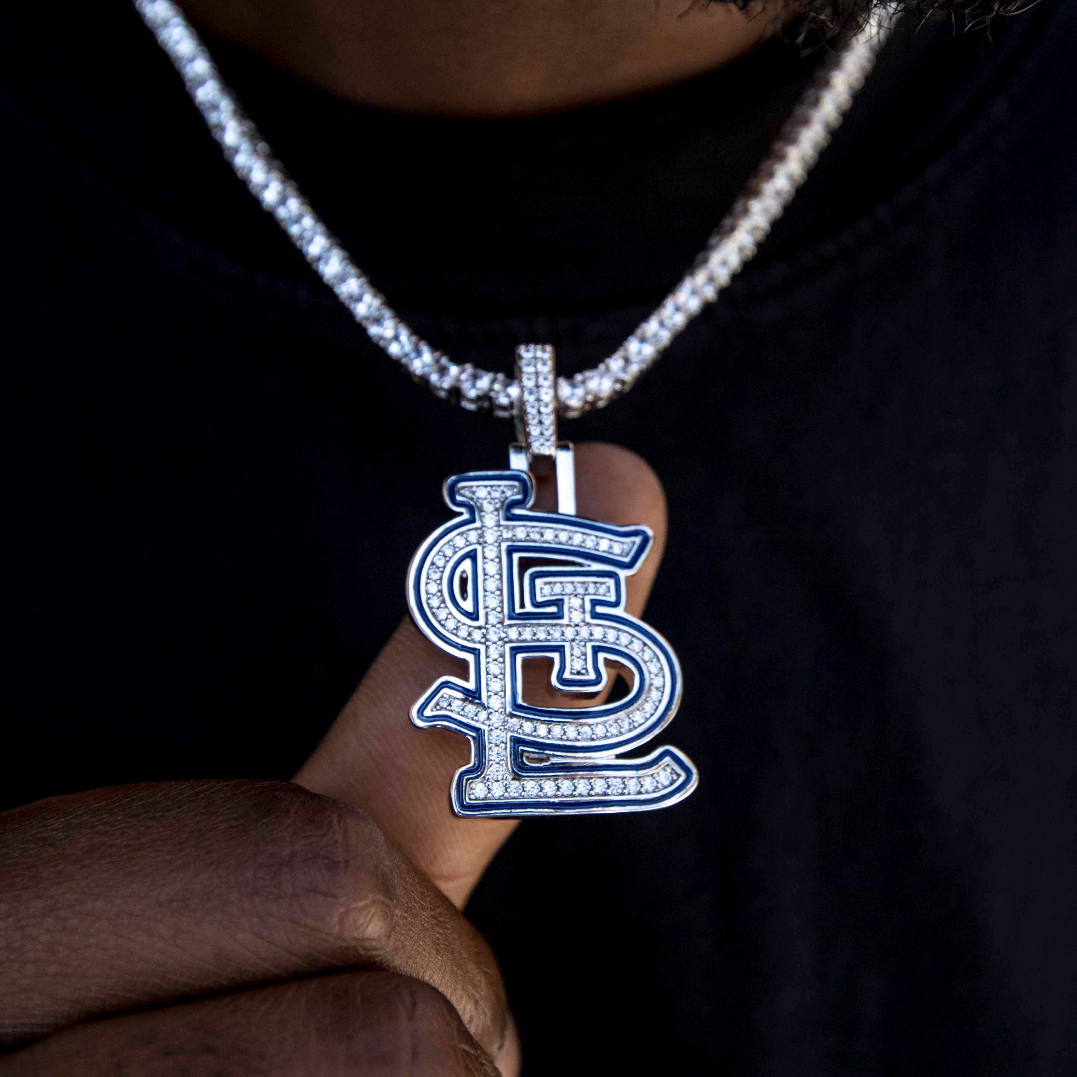 GLD Men St. Louis Cardinals Official MLB Logo Pendant