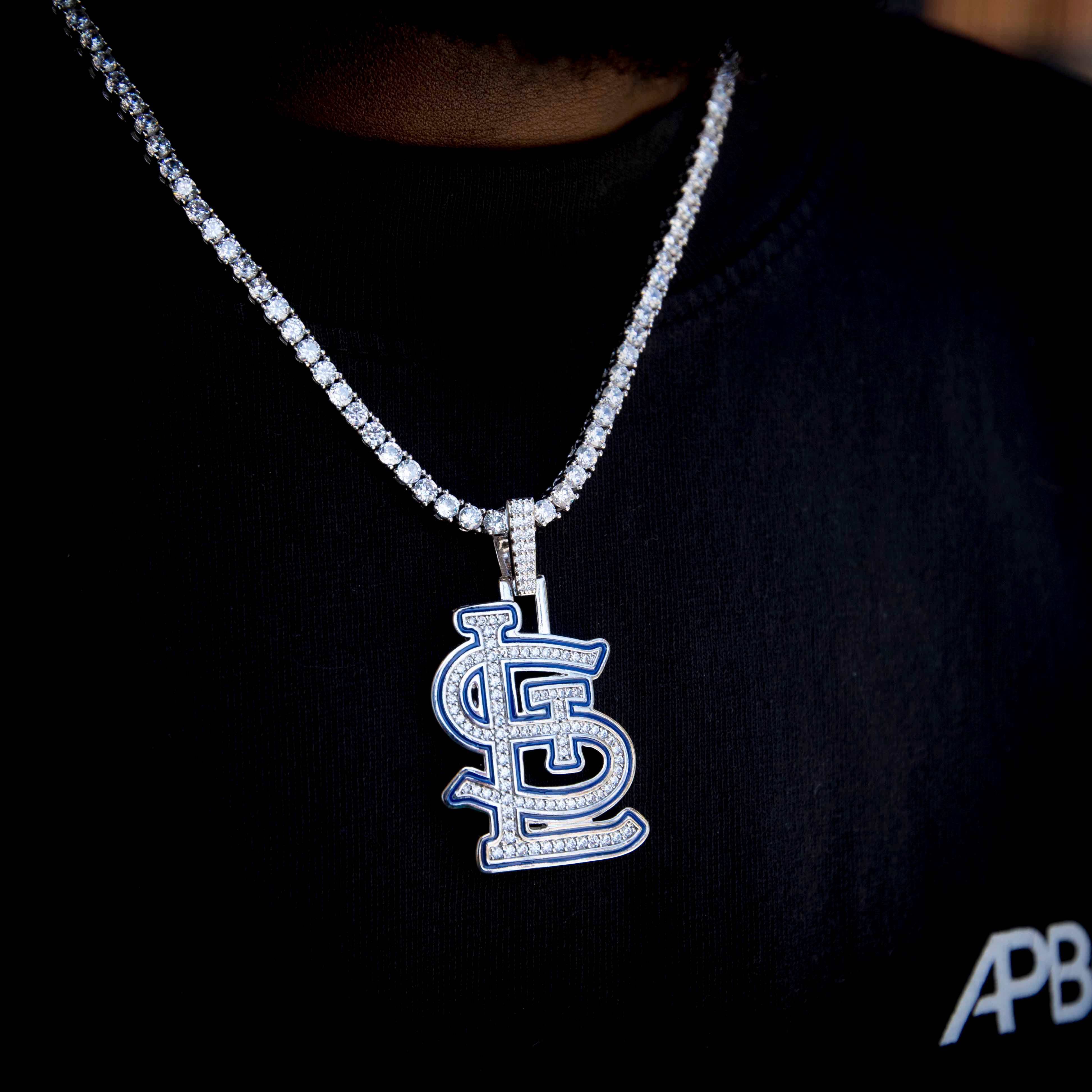GLD Men St. Louis Cardinals Official MLB Logo Pendant
