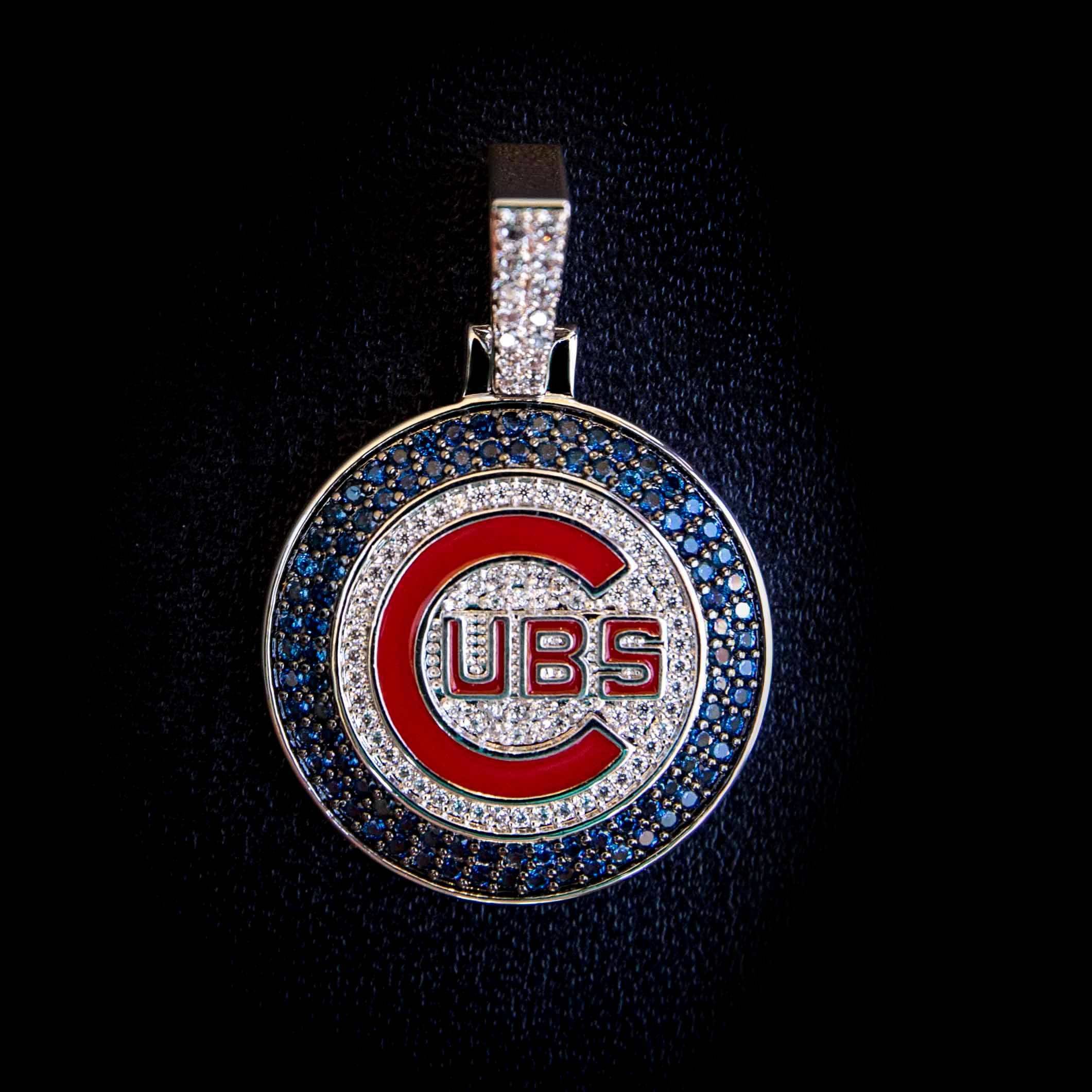 GLD Men Chicago Cubs Official MLB Logo Pendant