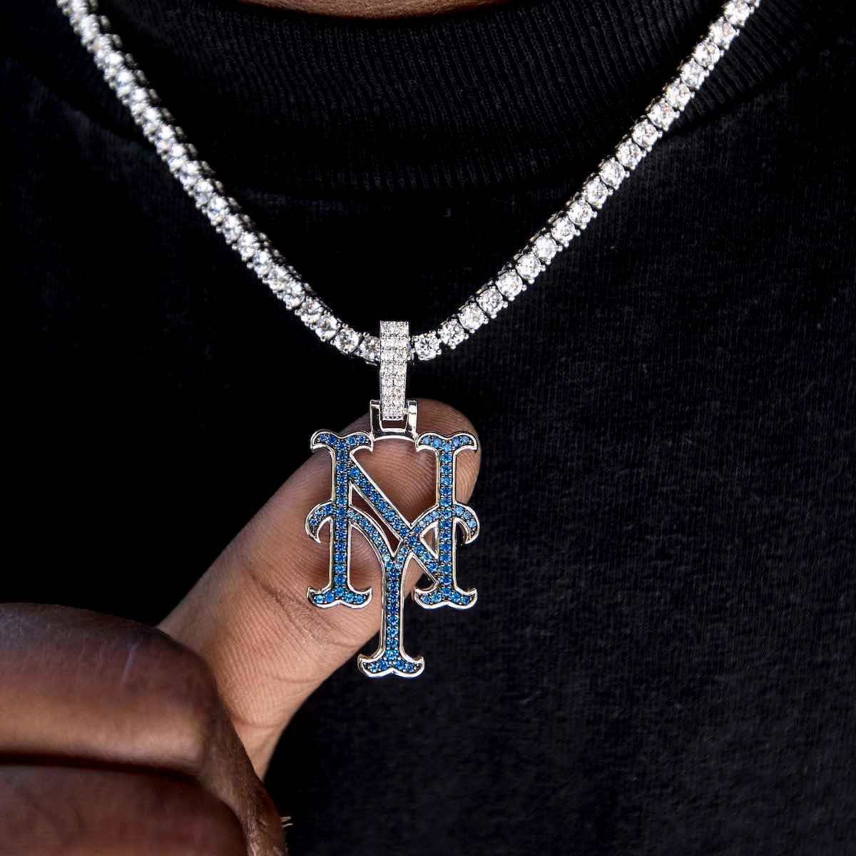 GLD Men New York Mets Official MLB Logo Pendant