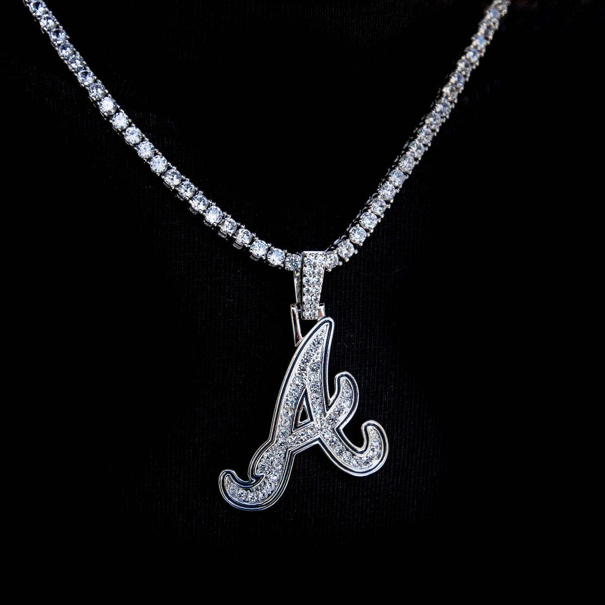 GLD Men Atlanta Braves Official MLB Logo Pendant