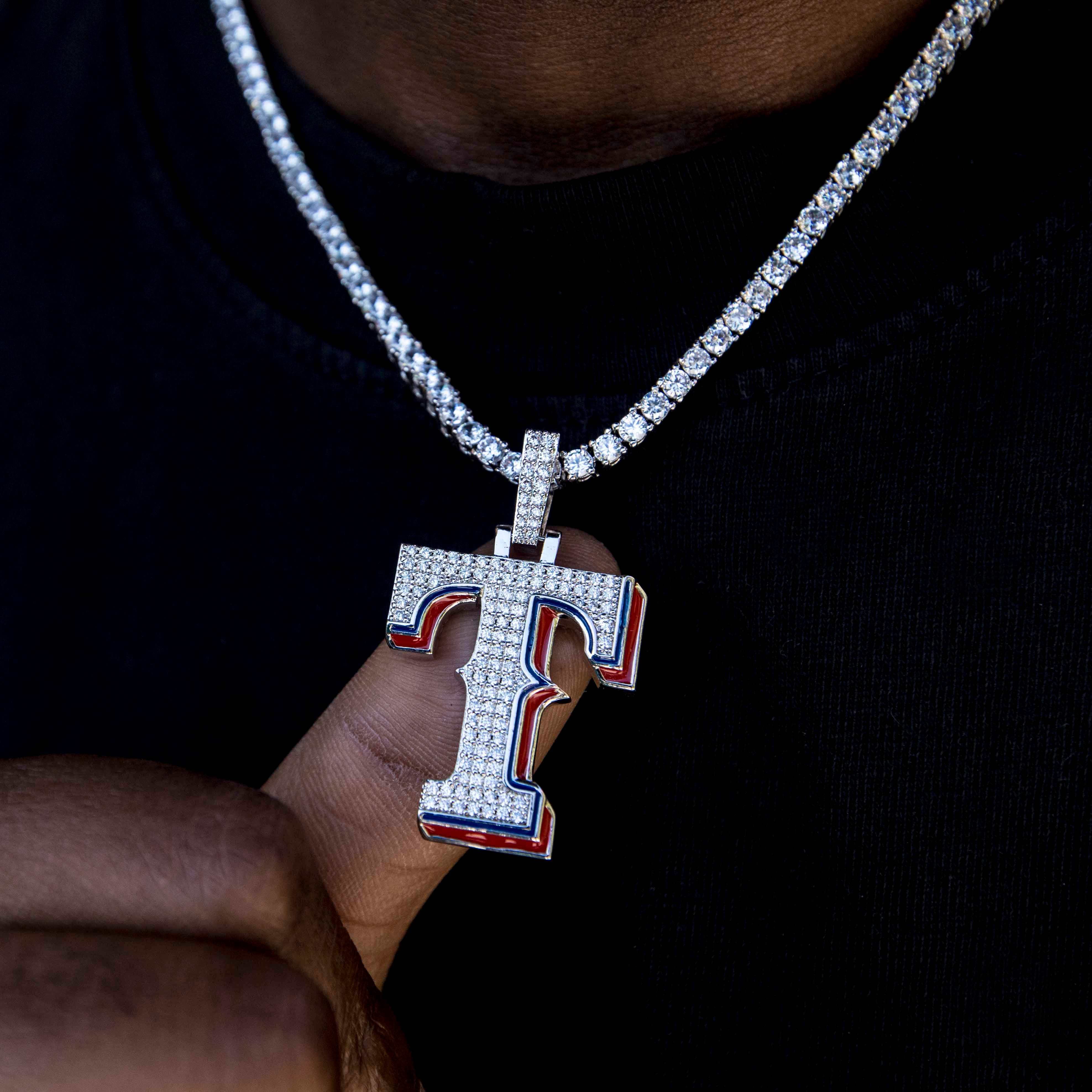 GLD Men Texas Rangers Official MLB Logo Pendant
