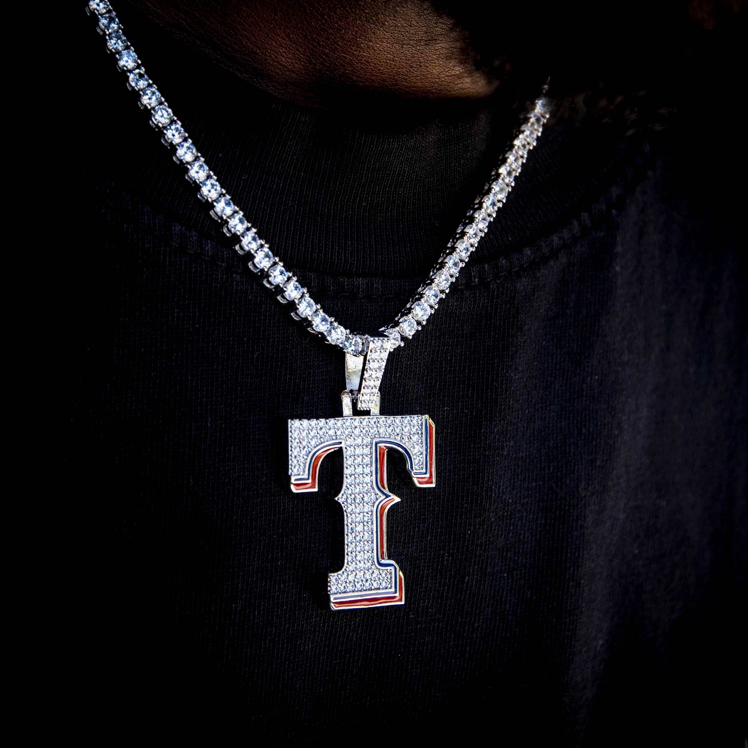 GLD Men Texas Rangers Official MLB Logo Pendant