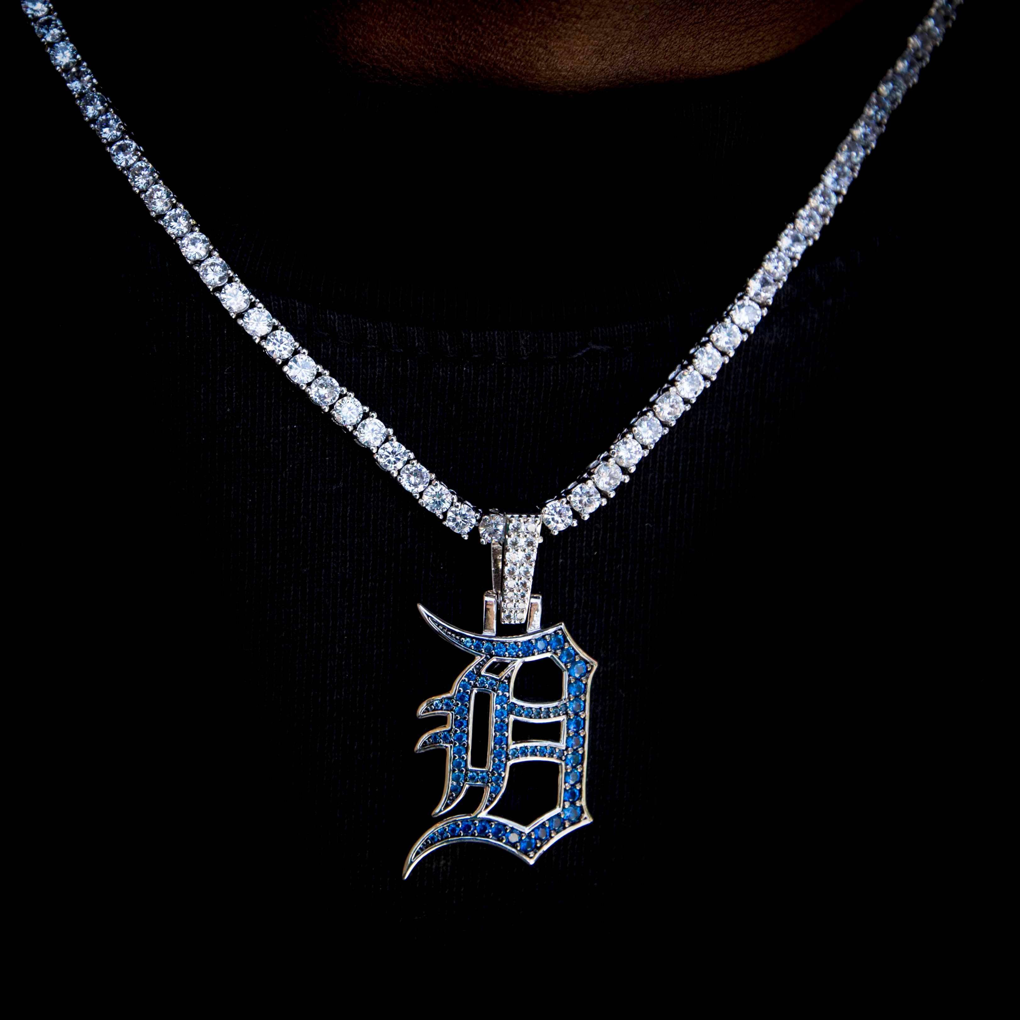 GLD Men Detroit Tigers Official MLB Logo Pendant