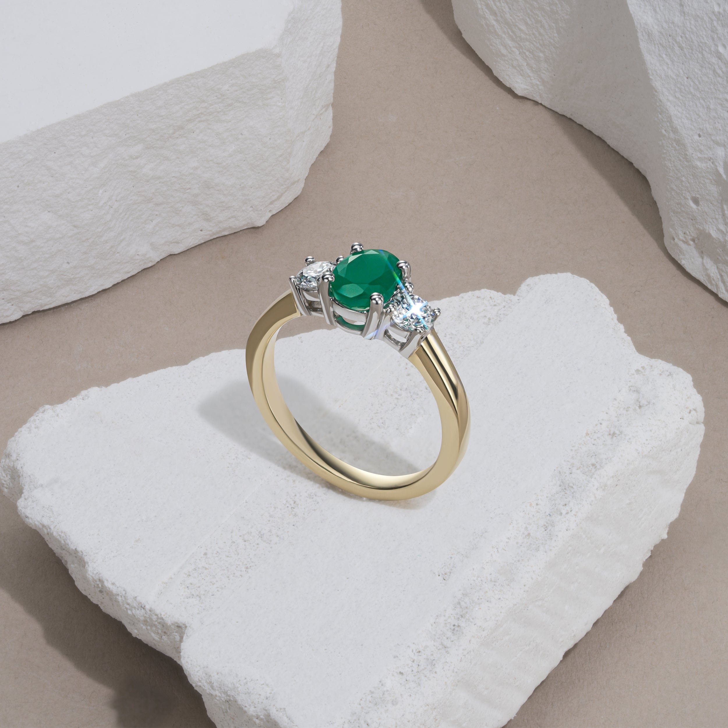 RING Emerald 0.70ct And Lab Diamonds G/Vs 0.50ct 18K Gold Ring FET23 - G
