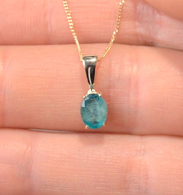Yellow Emerald 0.76CT 9K Yellow Gold Pendant Necklace