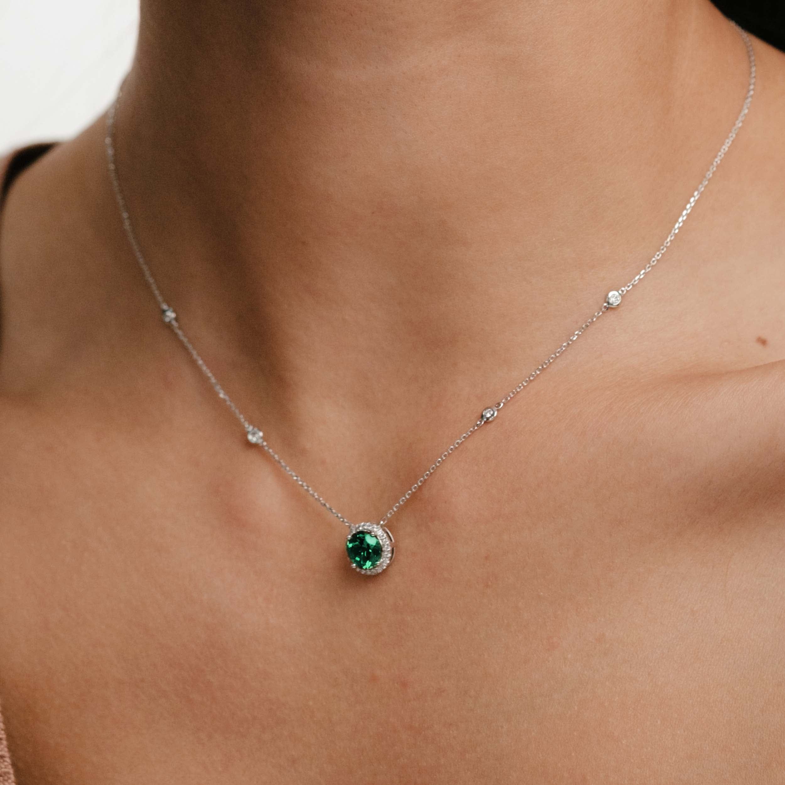 Diamond Astra 2.30ct Lab Emerald and Diamond Halo Round Cut Necklace in Silver