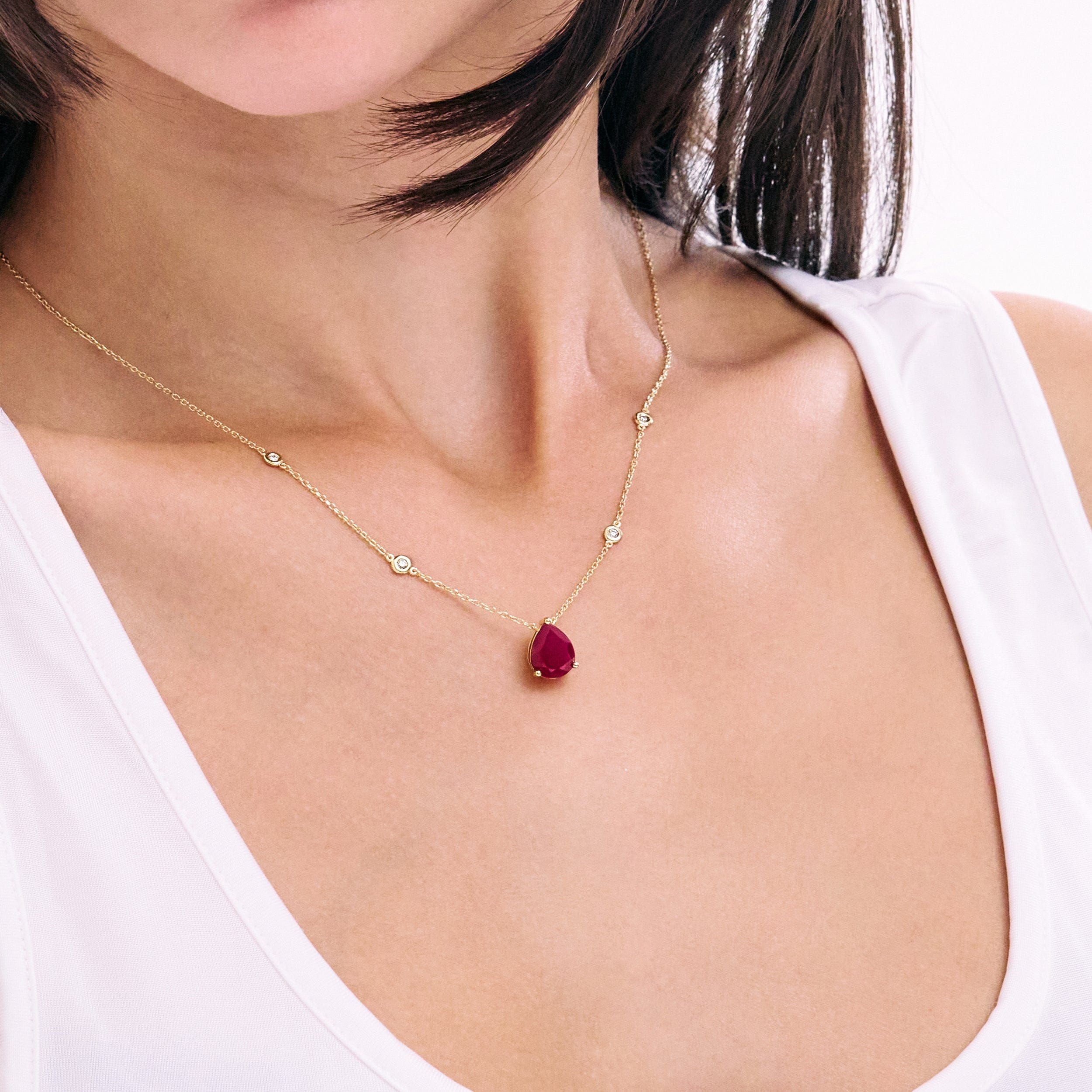 Solitaire Astra 3.50ct Lab Ruby and Diamond Solitaire Pear Cut Necklace in 18K Gold Vermeil