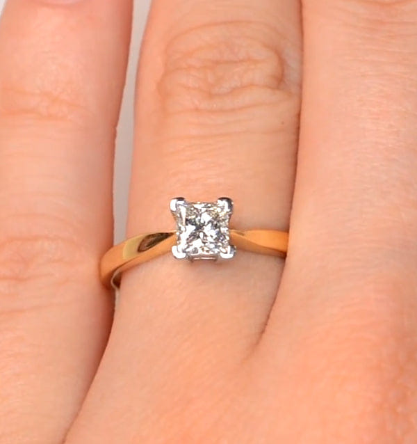 Diamond Certified Lauren 18K Gold Diamond Engagement Ring 0.50CT - G - H/SI