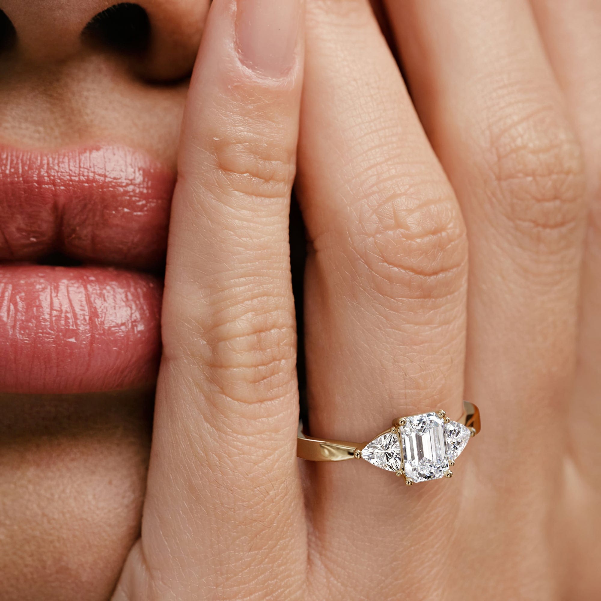 Diamond Aurora Lab Diamond Emerald Cut and Trillion 1.70ct Ring in 18K Gold F/VS1