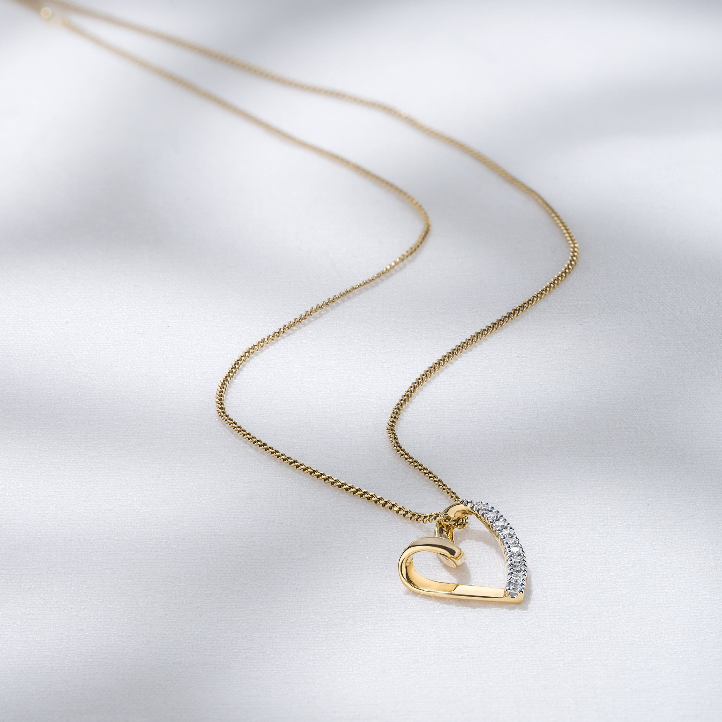 Diamond Lab Diamond Heart Necklace Pendant 0.10ct H/SI Set in 18K Gold Vermeil