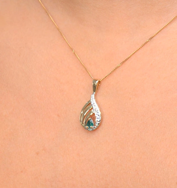 Diamond Emerald 4 x 3 mm And Diamond 9K Yellow Gold Pendant Necklace