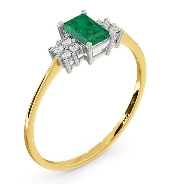 Diamond Emerald 6 x 4 mm And Diamond 18K Gold Ring