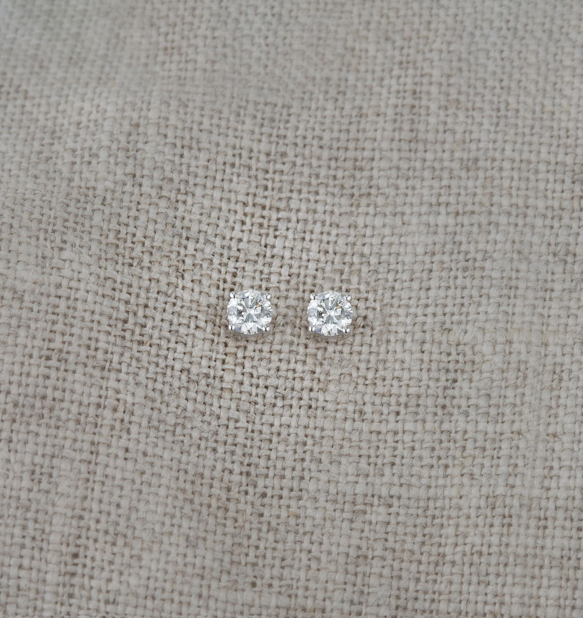 Diamond Earrings 0.30CT Studs Premium Quality in 18K White Gold 3.4 mm