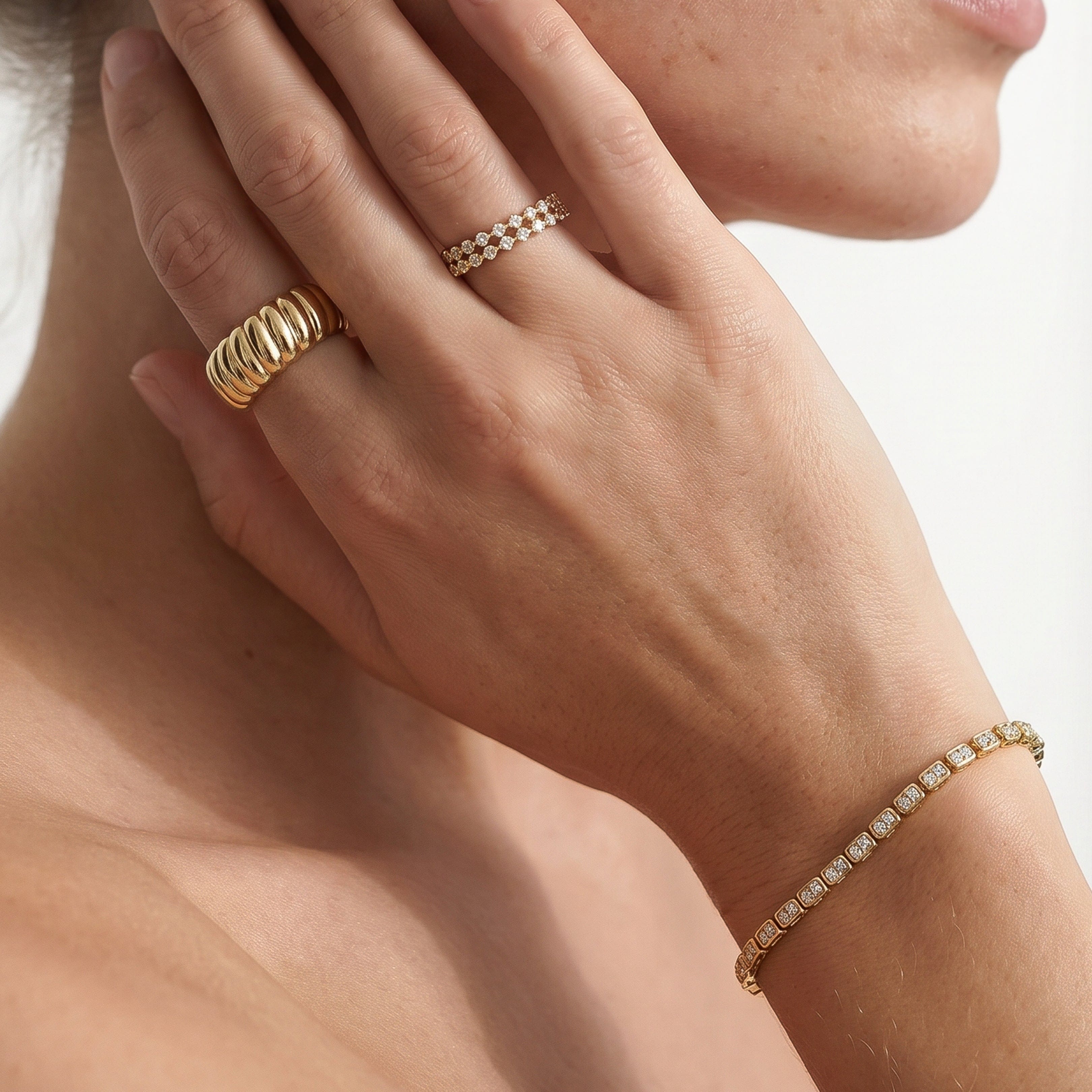 With Clarity The Perry Tennis Bracelet