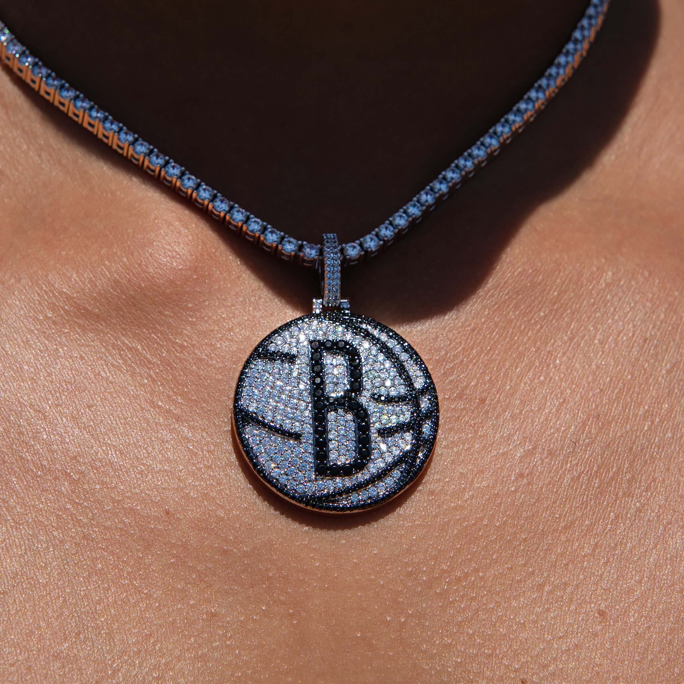 GLD Women Brooklyn Nets Official NBA Primary Logo Pendant in White Gold