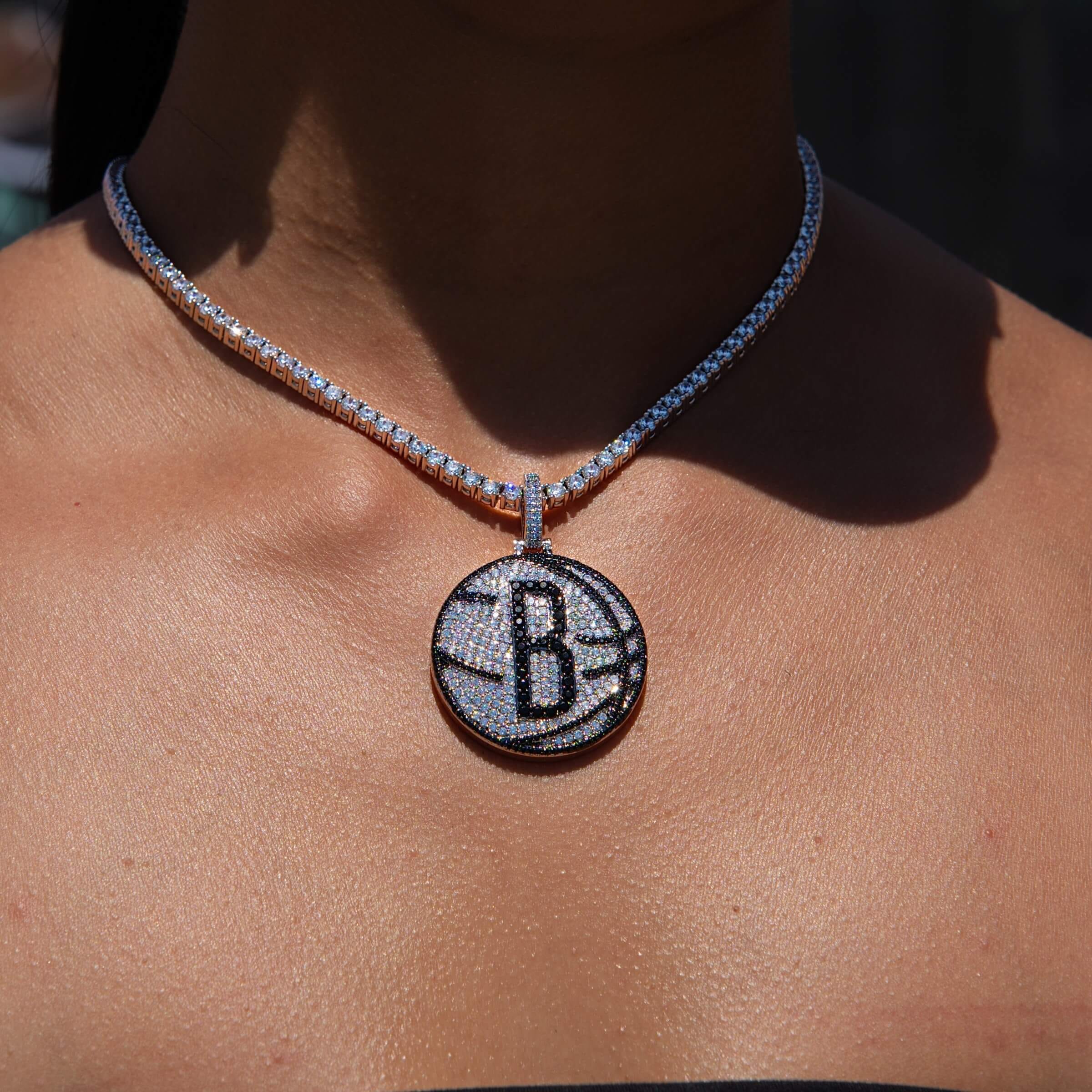 GLD Women Brooklyn Nets Official NBA Primary Logo Pendant in White Gold