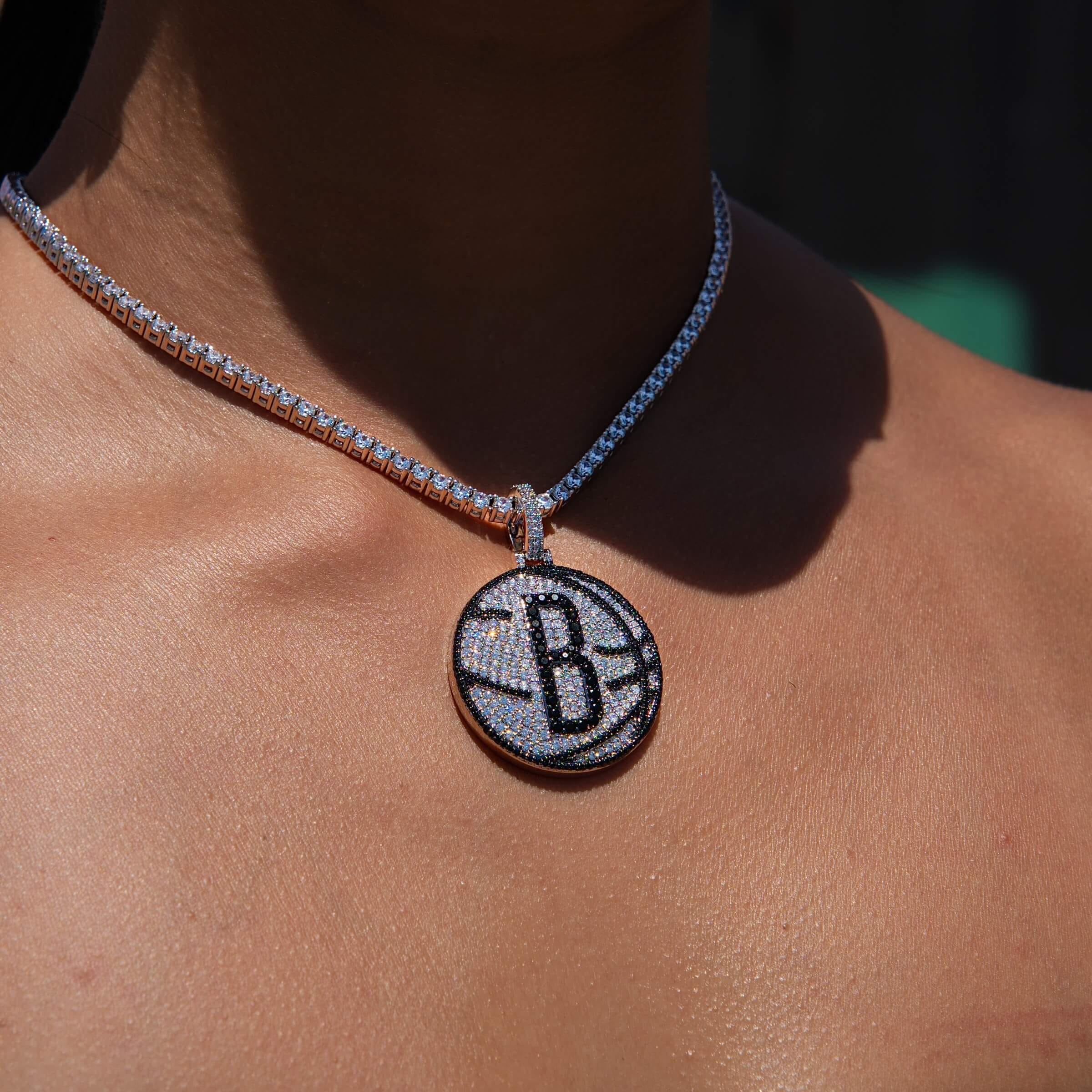 GLD Women Brooklyn Nets Official NBA Primary Logo Pendant in White Gold