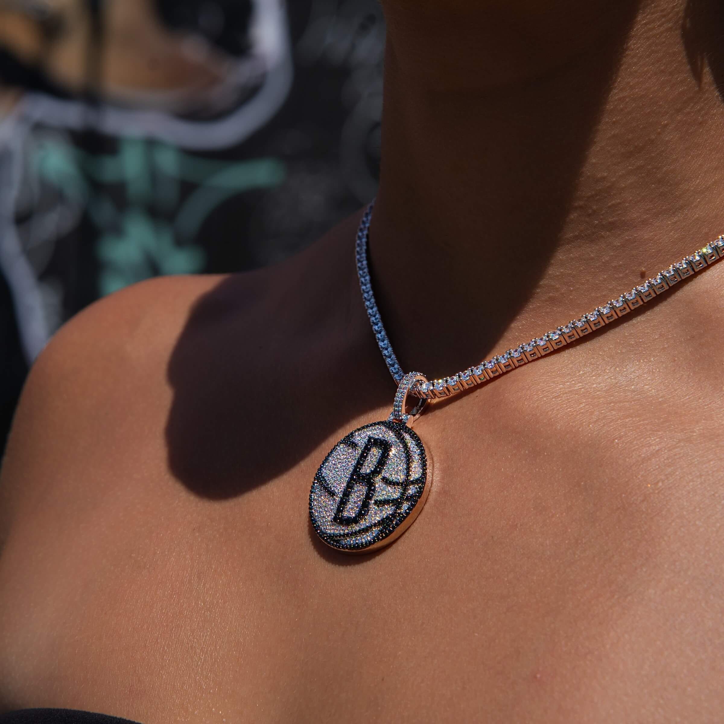 GLD Women Brooklyn Nets Official NBA Primary Logo Pendant in White Gold