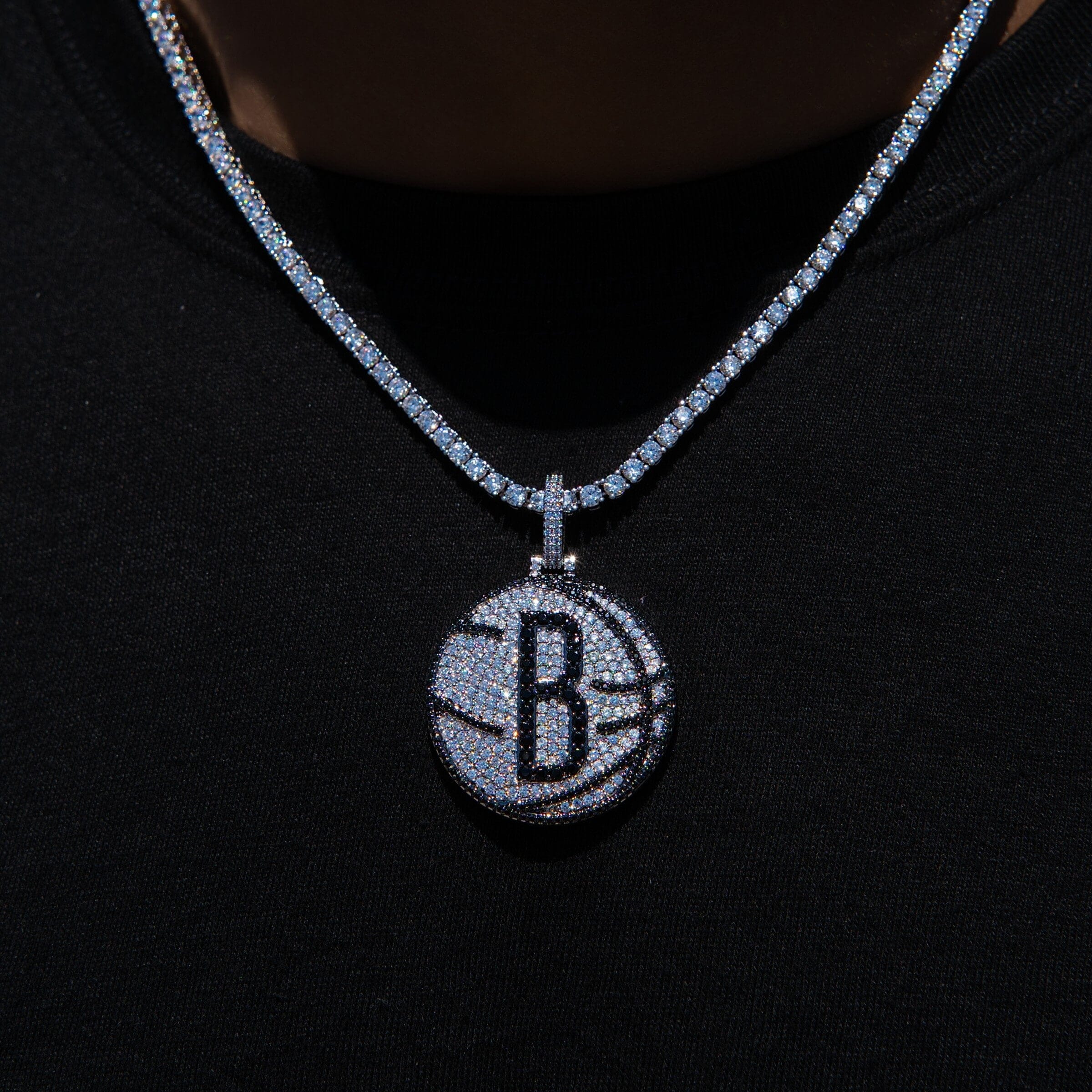 GLD Men Brooklyn Nets Official NBA Primary Logo Pendant in White Gold