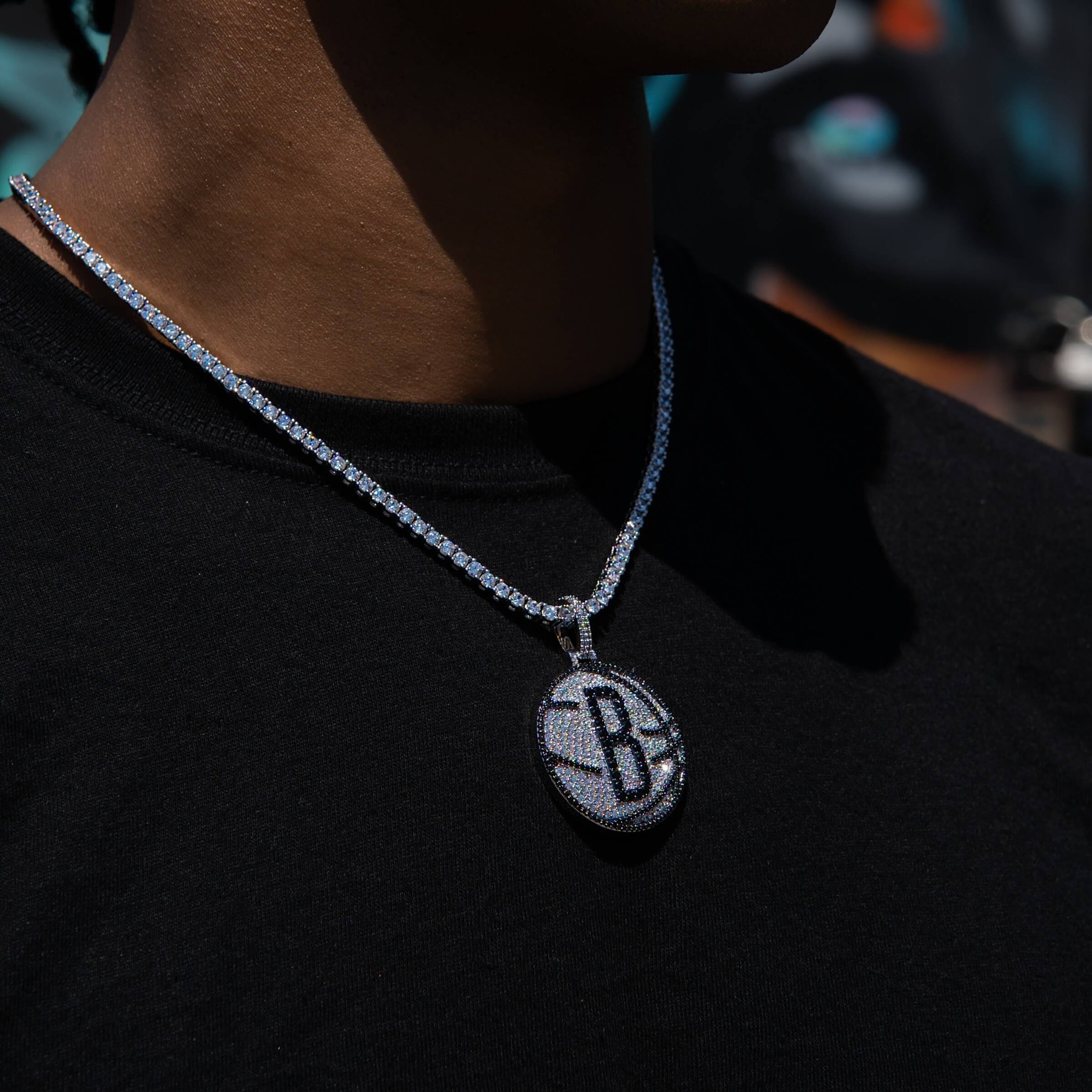 GLD Men Brooklyn Nets Official NBA Primary Logo Pendant in White Gold