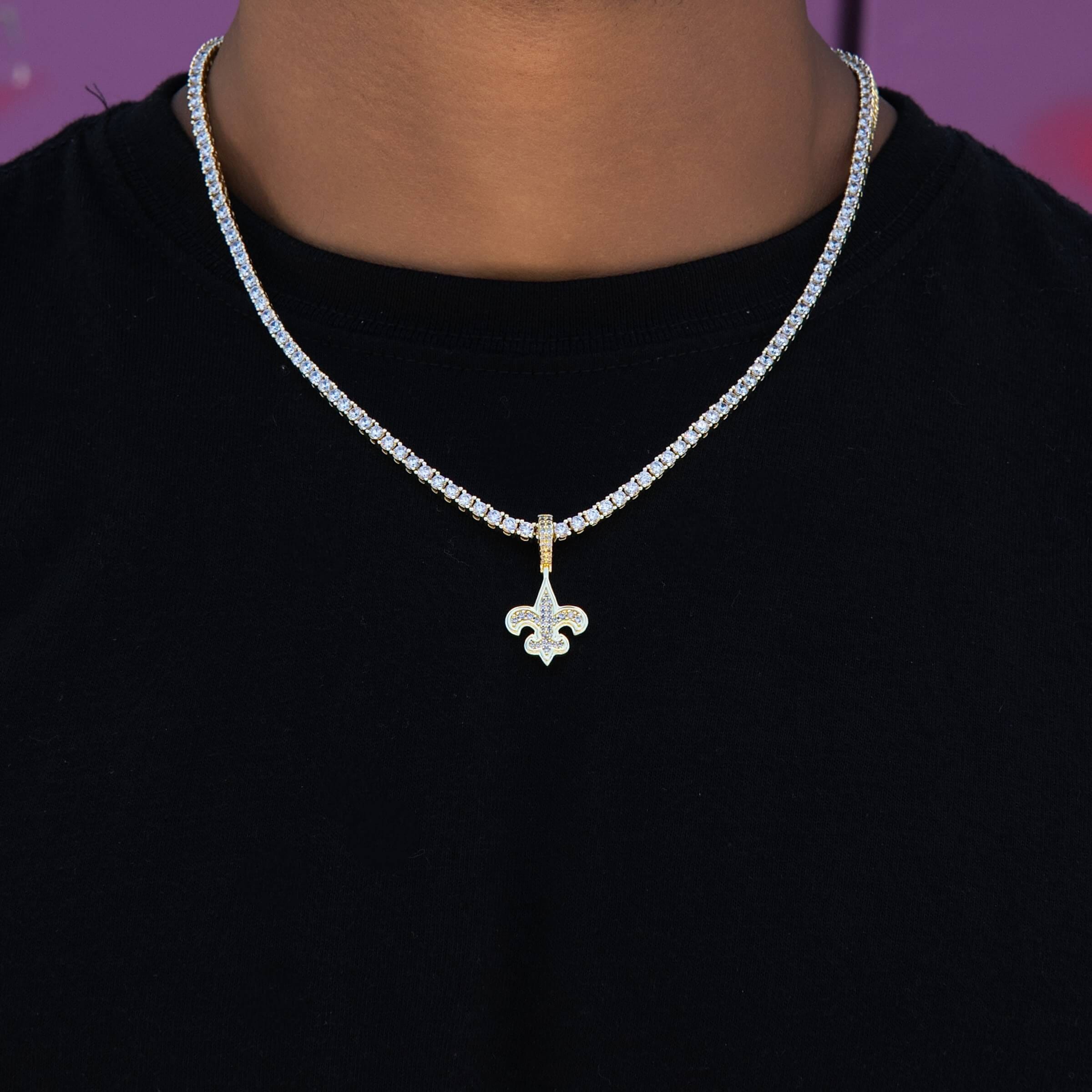 GLD Men New Orleans Saints Official NFL Micro Logo Solid Pendant in Yellow Gold