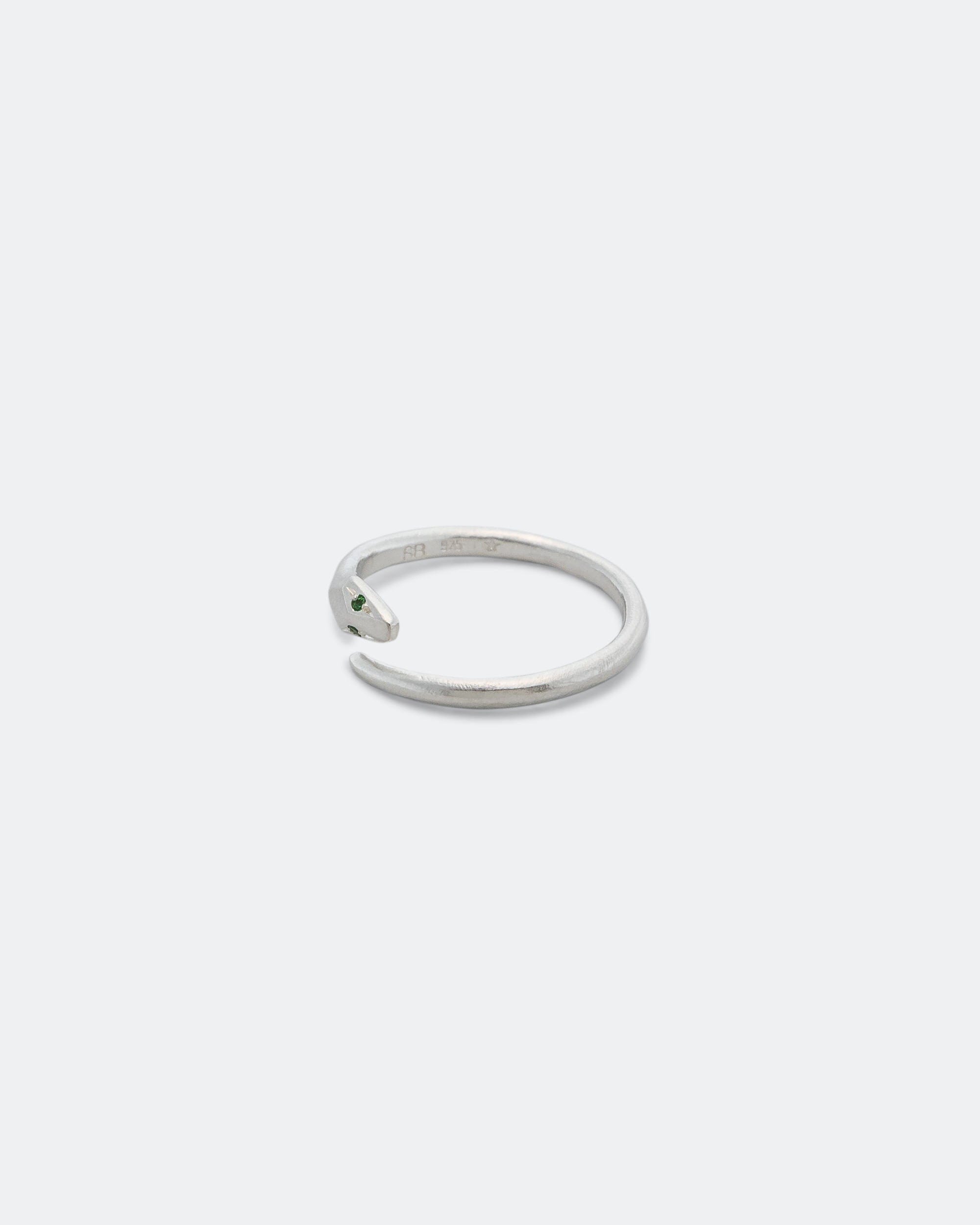 Seb Brown Serpent Ring 2.0 - 925 Silver/Garnet