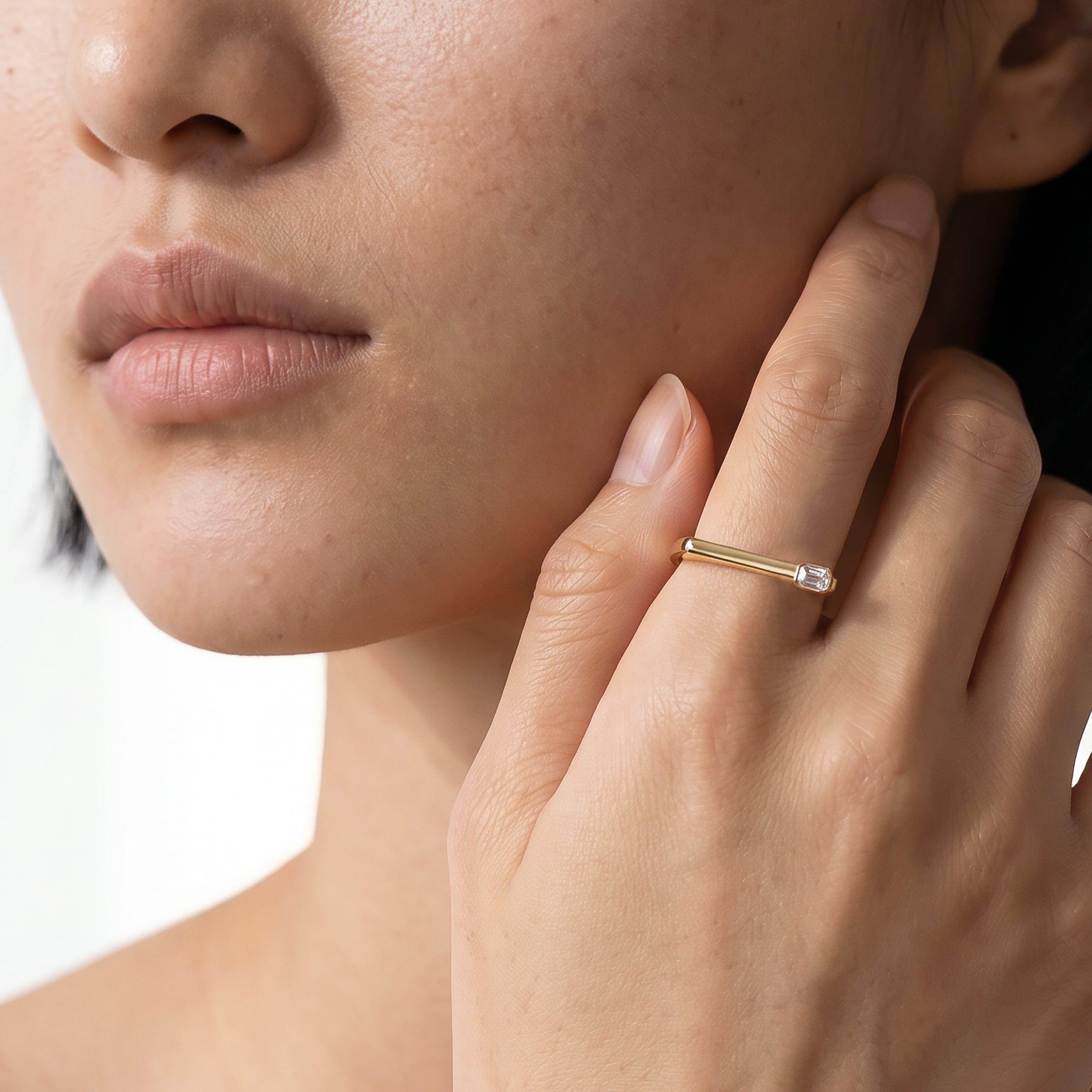 RING The Scottie Emerald Stacker Ring