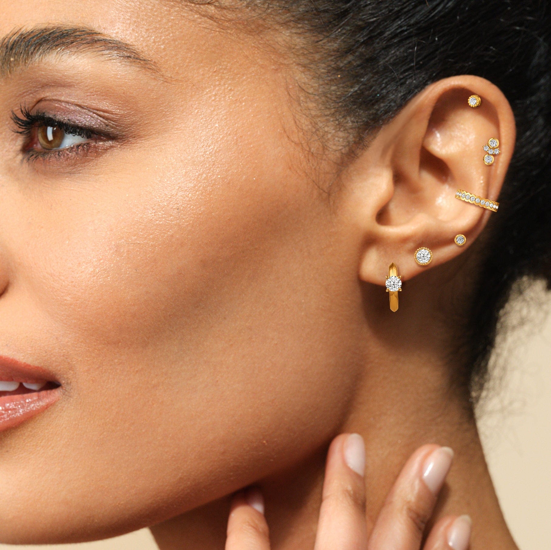 With Clarity Round Beaded Flatback Studs