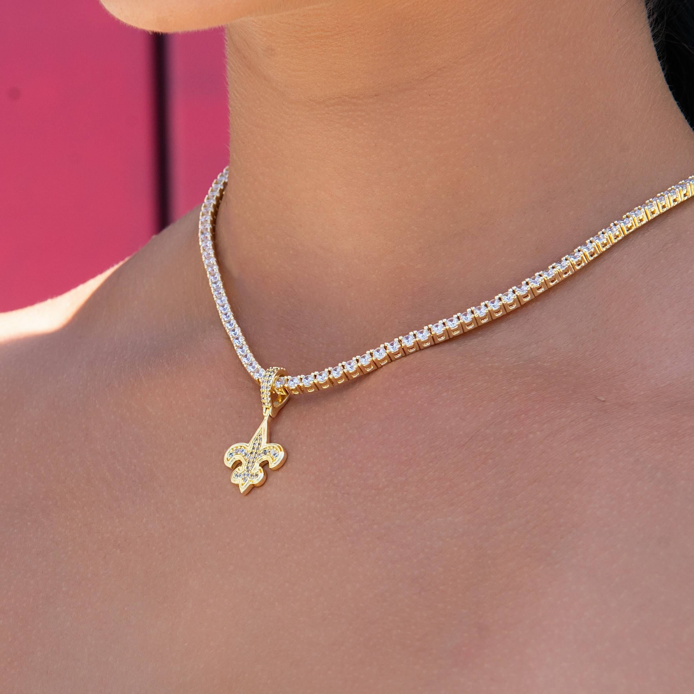 GLD Women New Orleans Saints Official NFL Micro Logo Solid Pendant in Yellow Gold