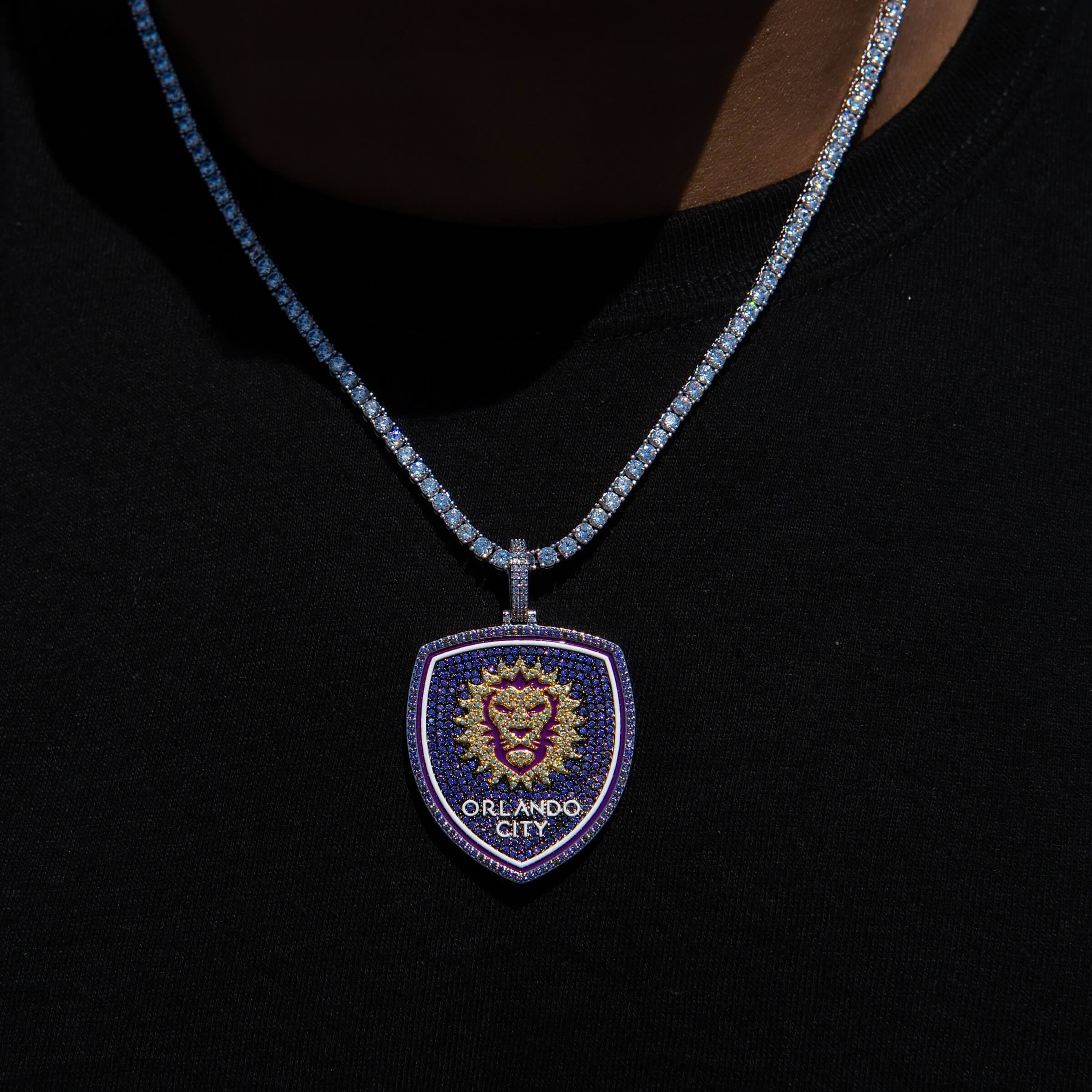 GLD Men Orlando City Soccer Club Official MLS Primary Logo Pendant in White Gold