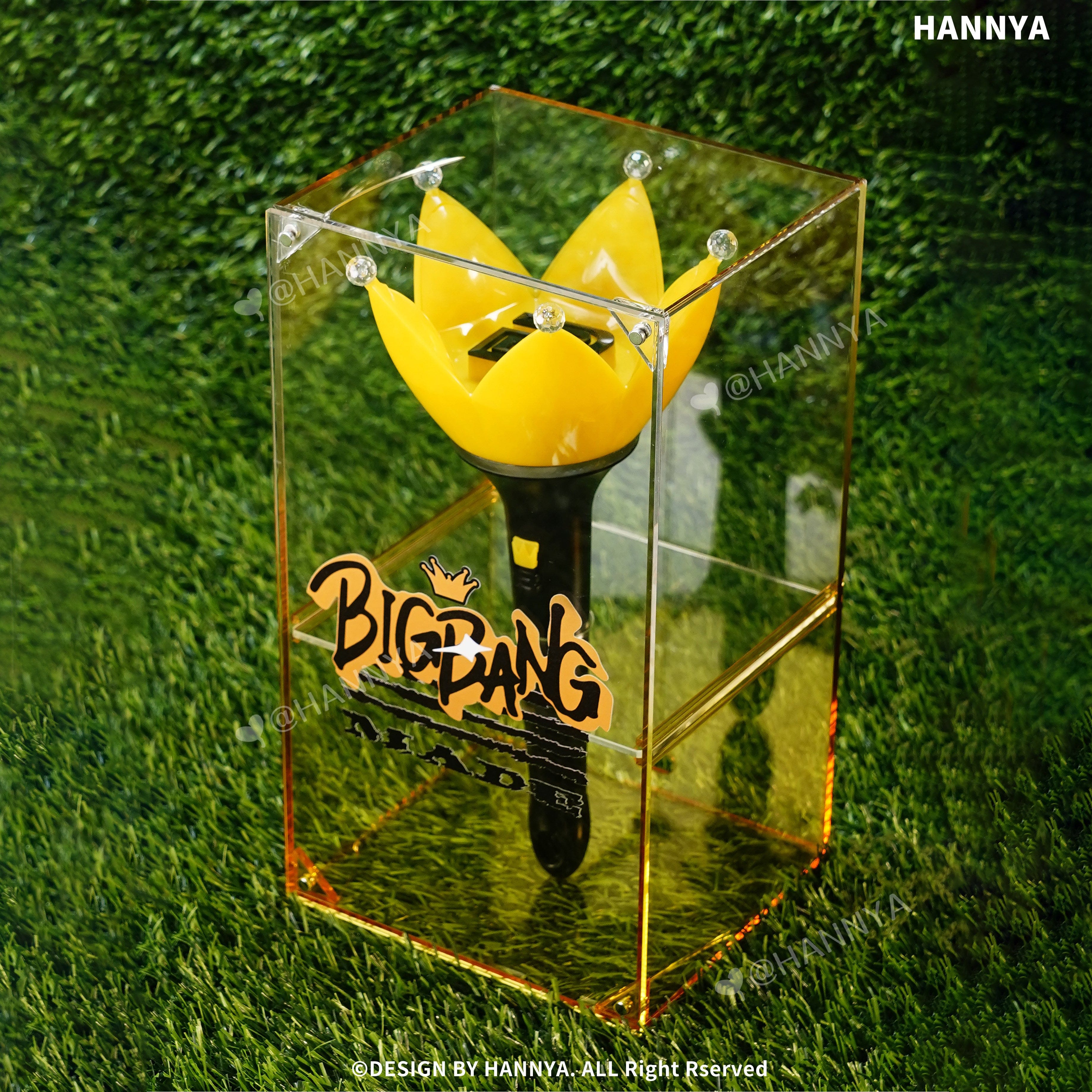Crown BIGBANG Crown Light Stick Acrylic Display & Storage Box with Base