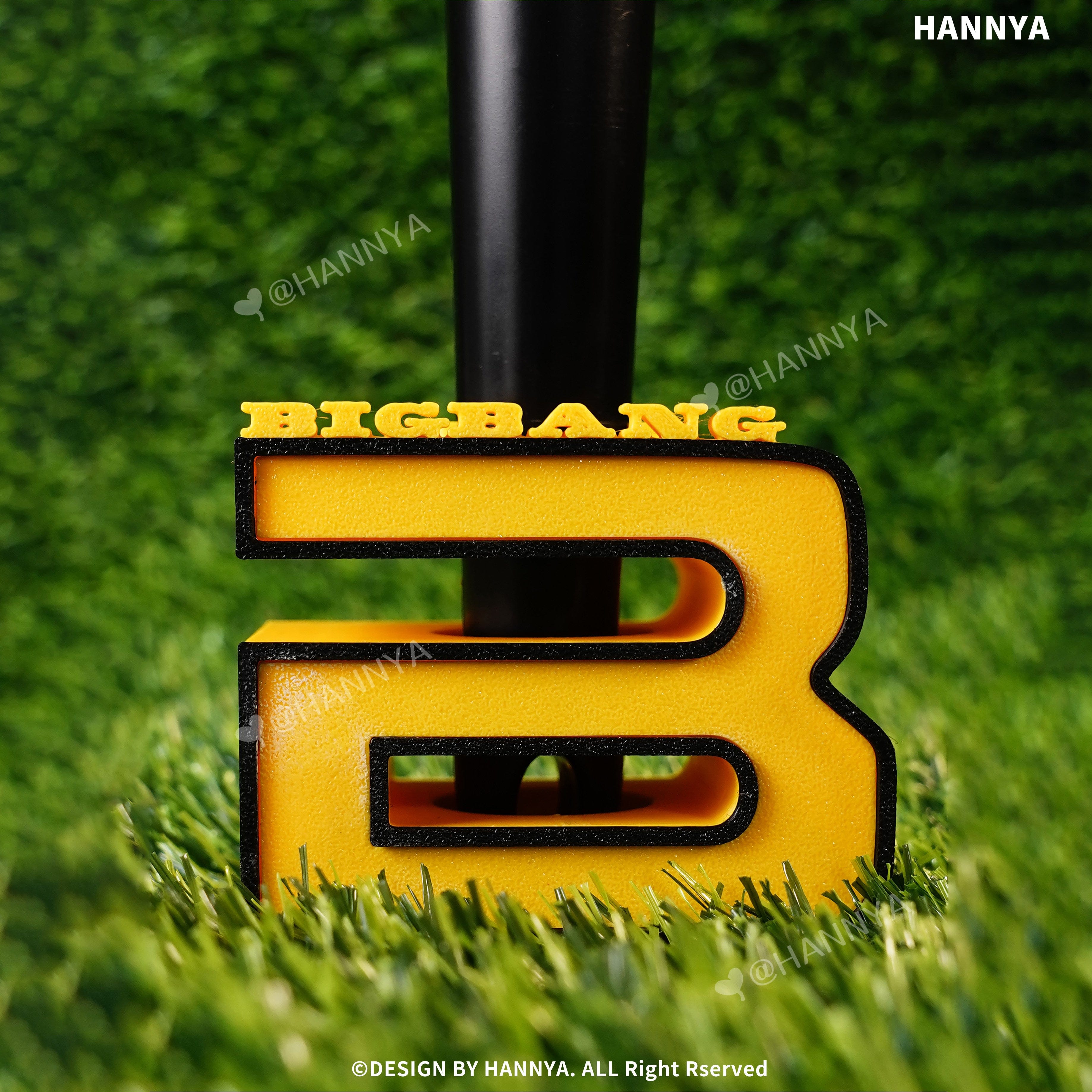 Crown BIGBANG Crown Light Stick Acrylic Display & Storage Box with Base