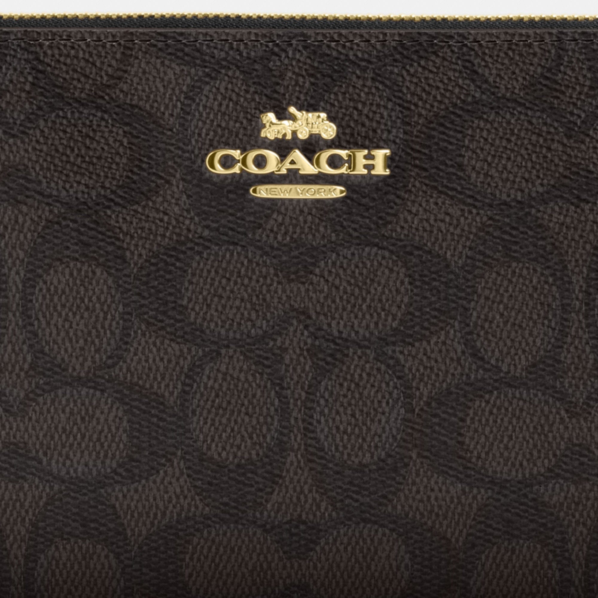 Large Corner Zip Wristlet In Signature Canvas