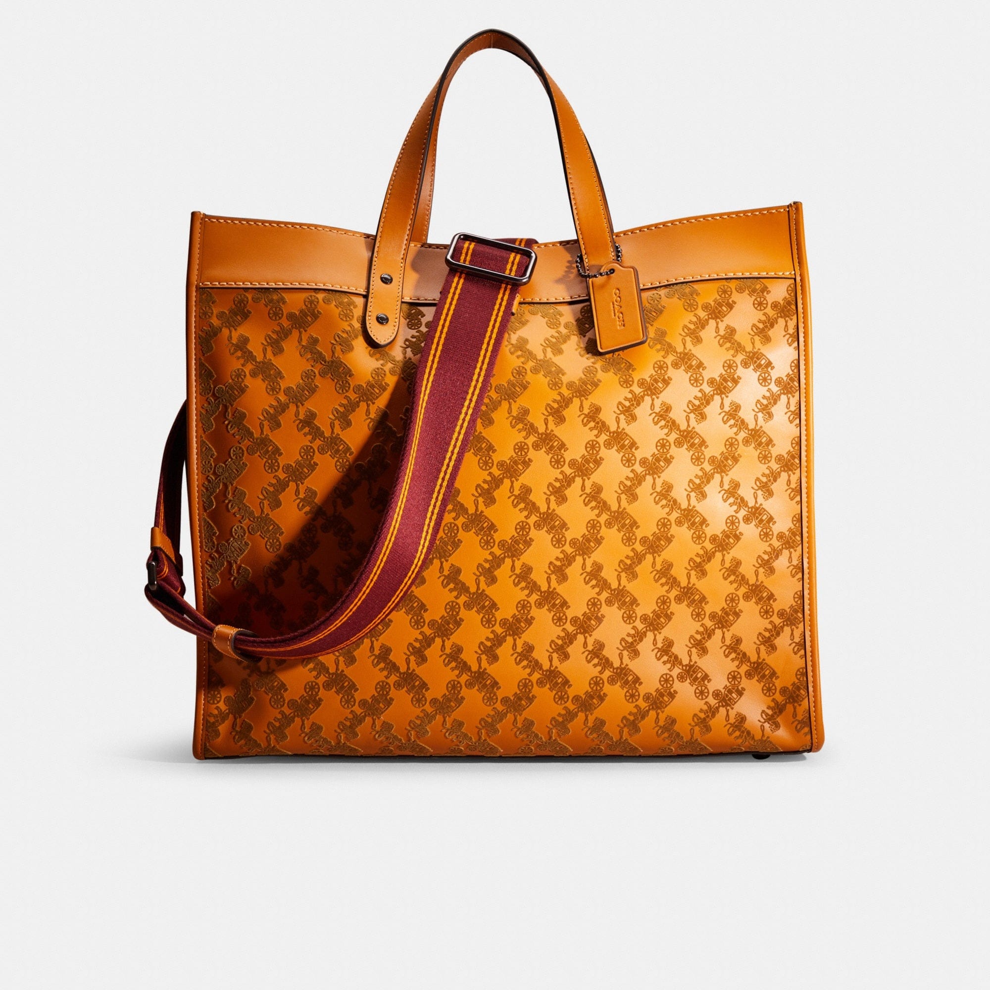 Restored Field Tote 40 With Horse And Carriage