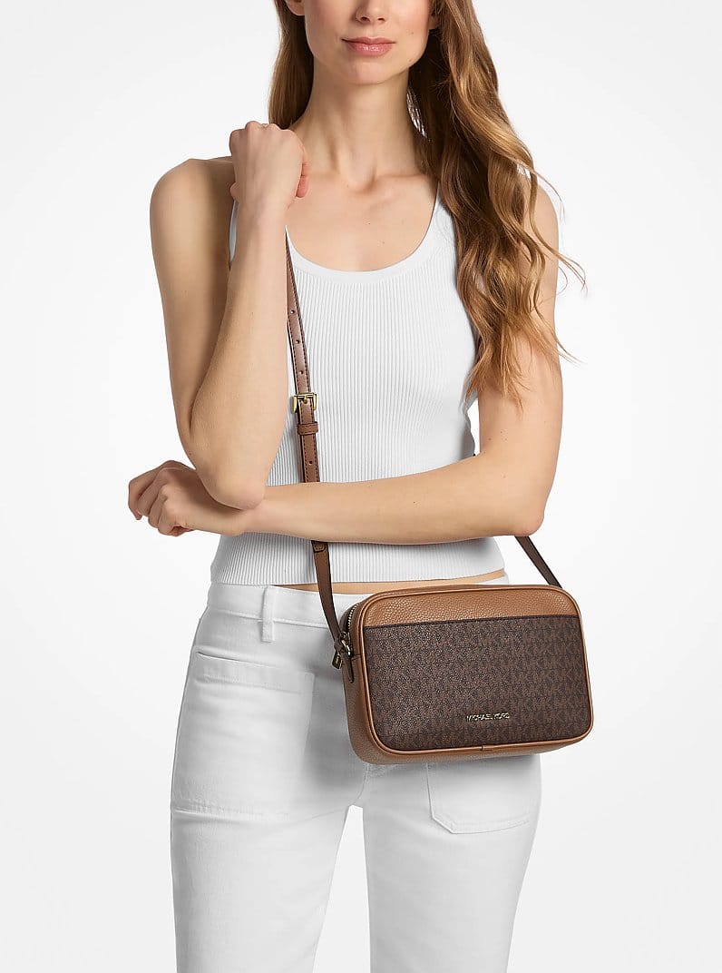 Jet Set Travel Large Signature logo Camera Crossbody Bag