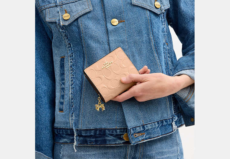 Snap Wallet In Signature Leather With Charm