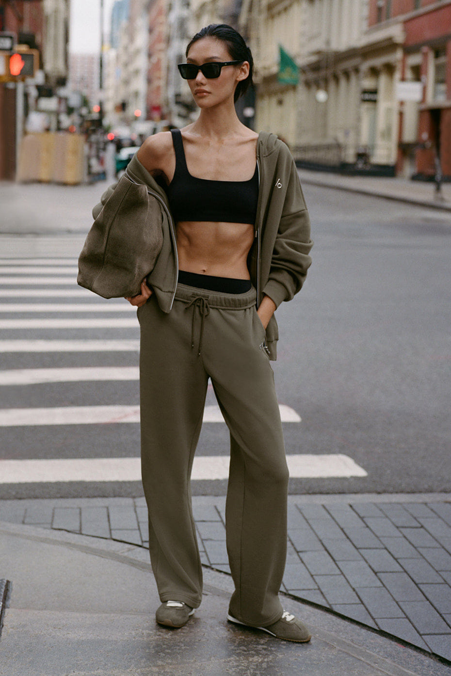Accolade Straight Leg Sweatpant — Part 1