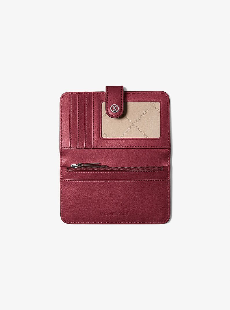 Jet Set Travel Medium Pebbled Leather Wallet