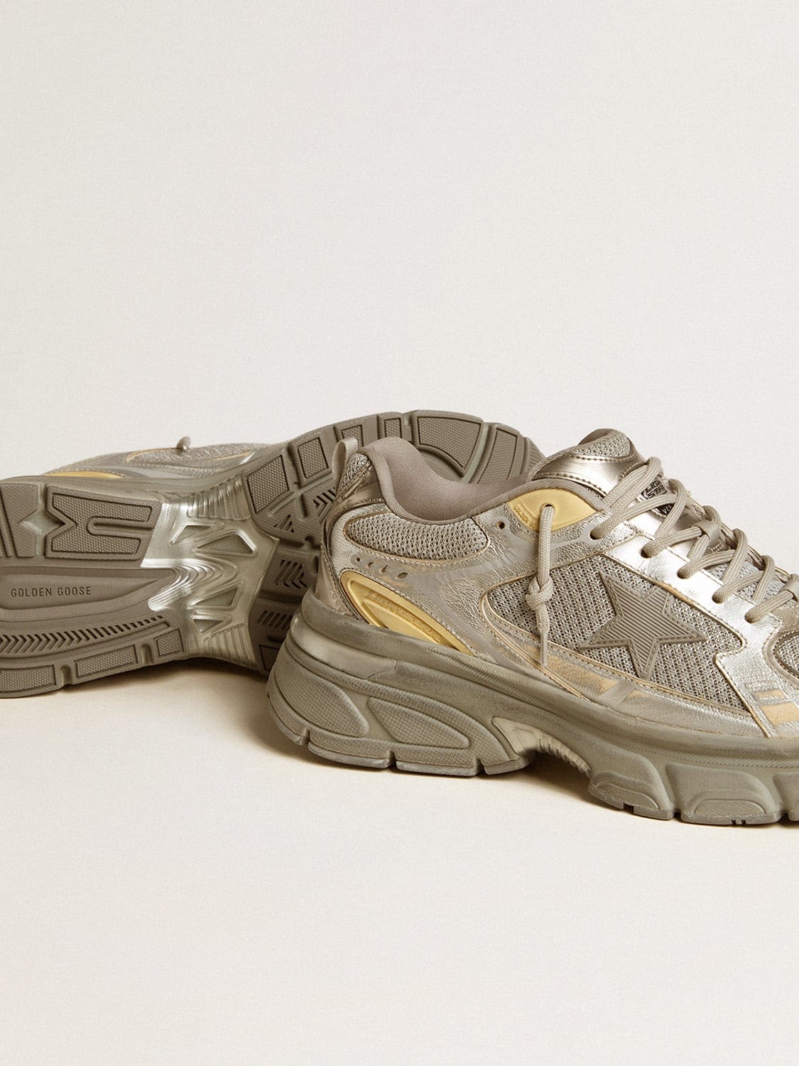 Golden Goose Mens Lightstar In Metallic Leather And Silver Mesh With Gray Star Mens
