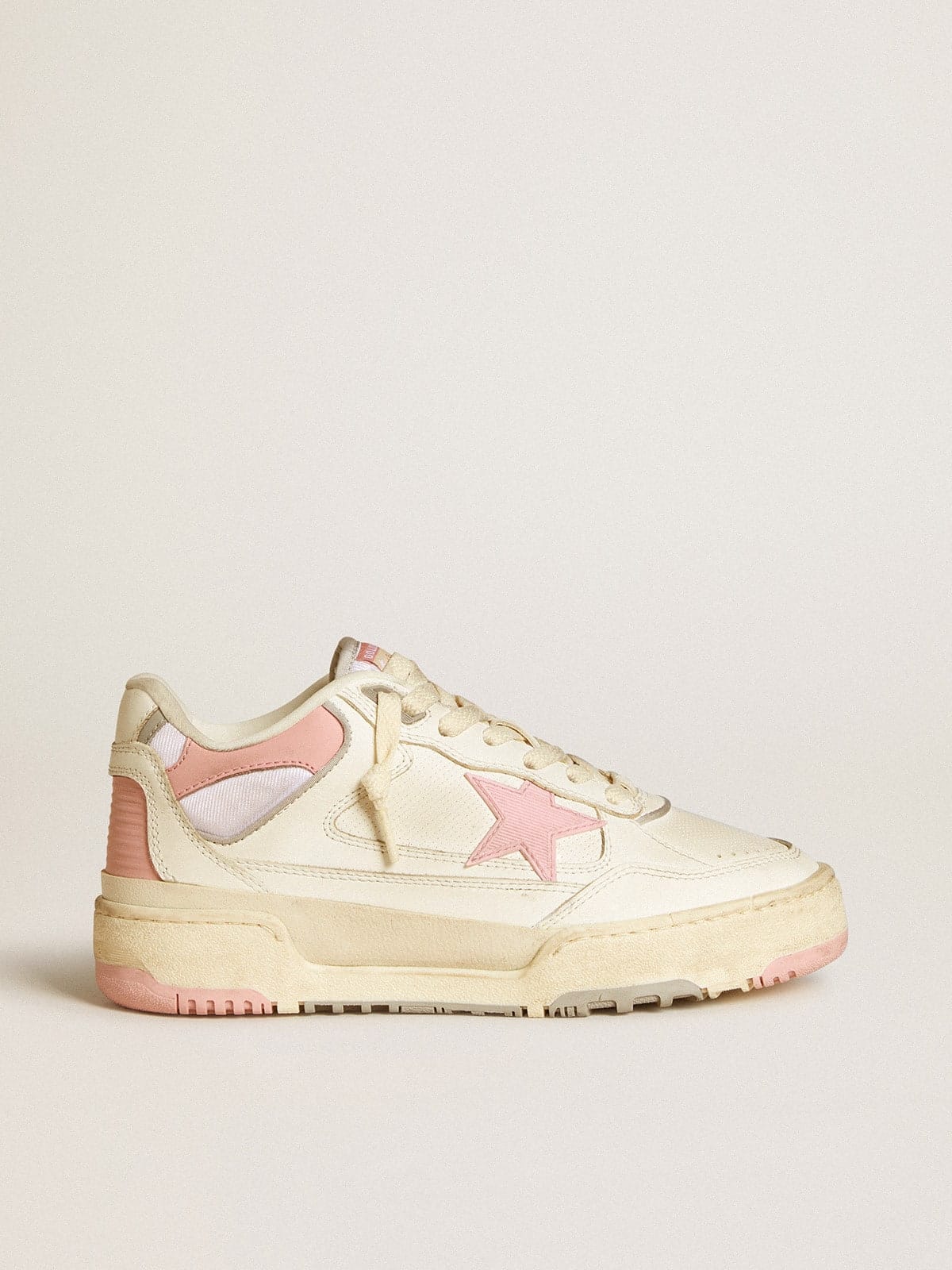 Golden Goose Mens Forty2 With Pink Star And White Leather Heel Tab Mens