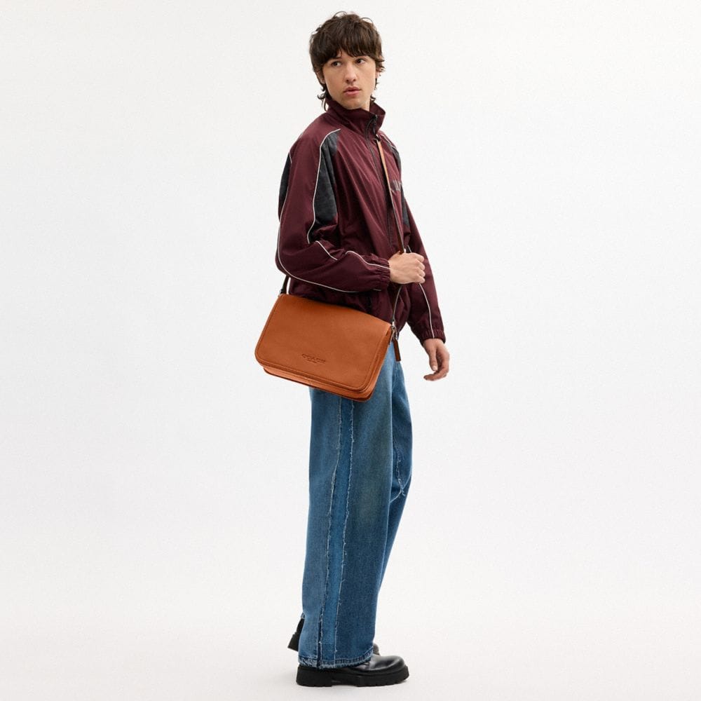 Coach Colby Messenger Bag 32 Silver Amber Brown