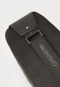 Valentino Horizon Cross Body Bag Nero