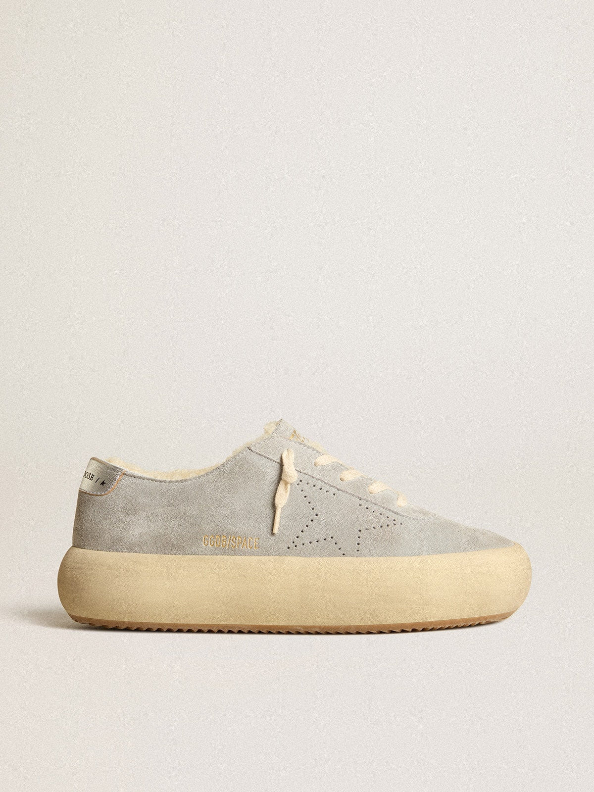 Golden Goose Womens Space-Star Shoes In Ice-Gray Suede With Shearling Lining Womens
