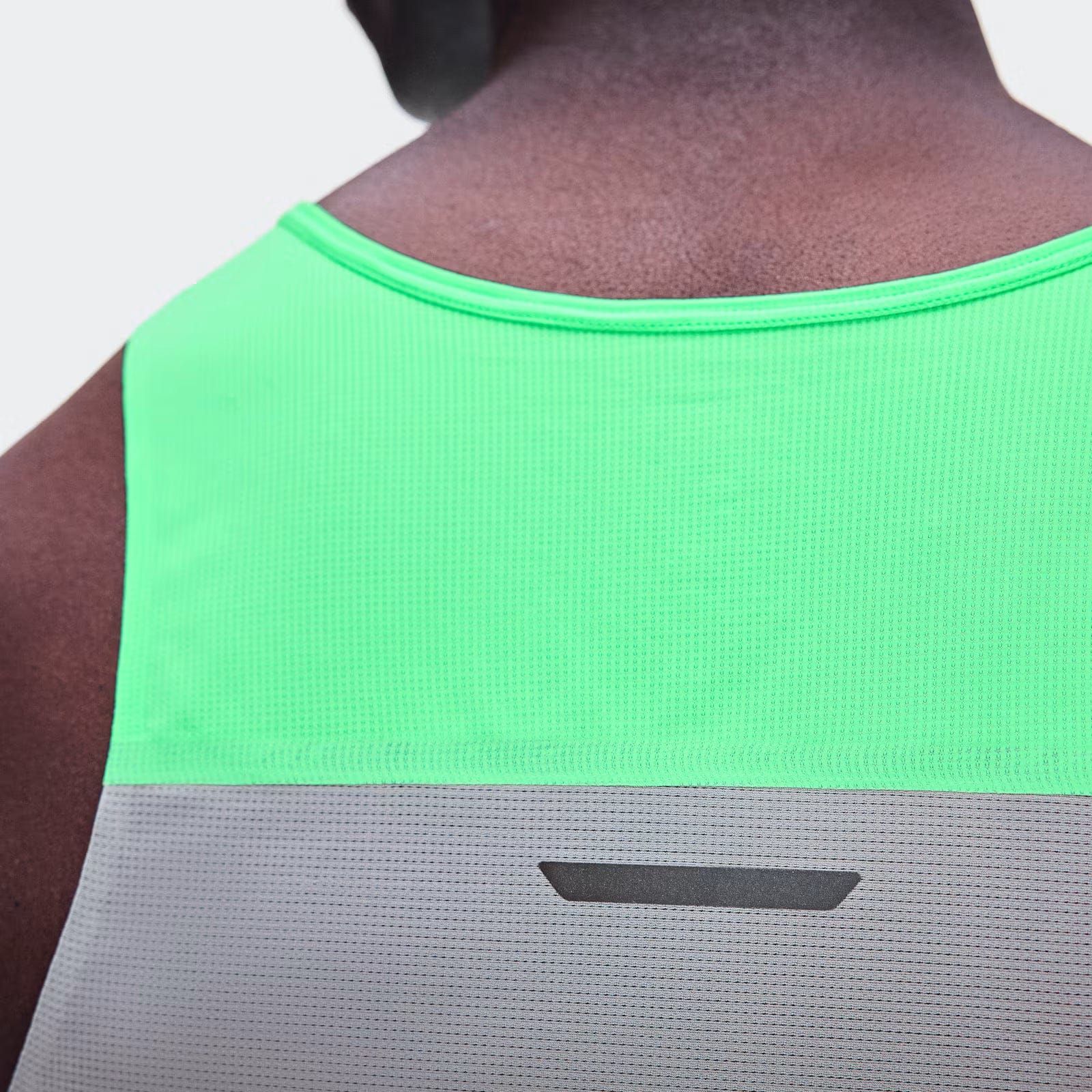 On Performance Tank Verdite | Apollo