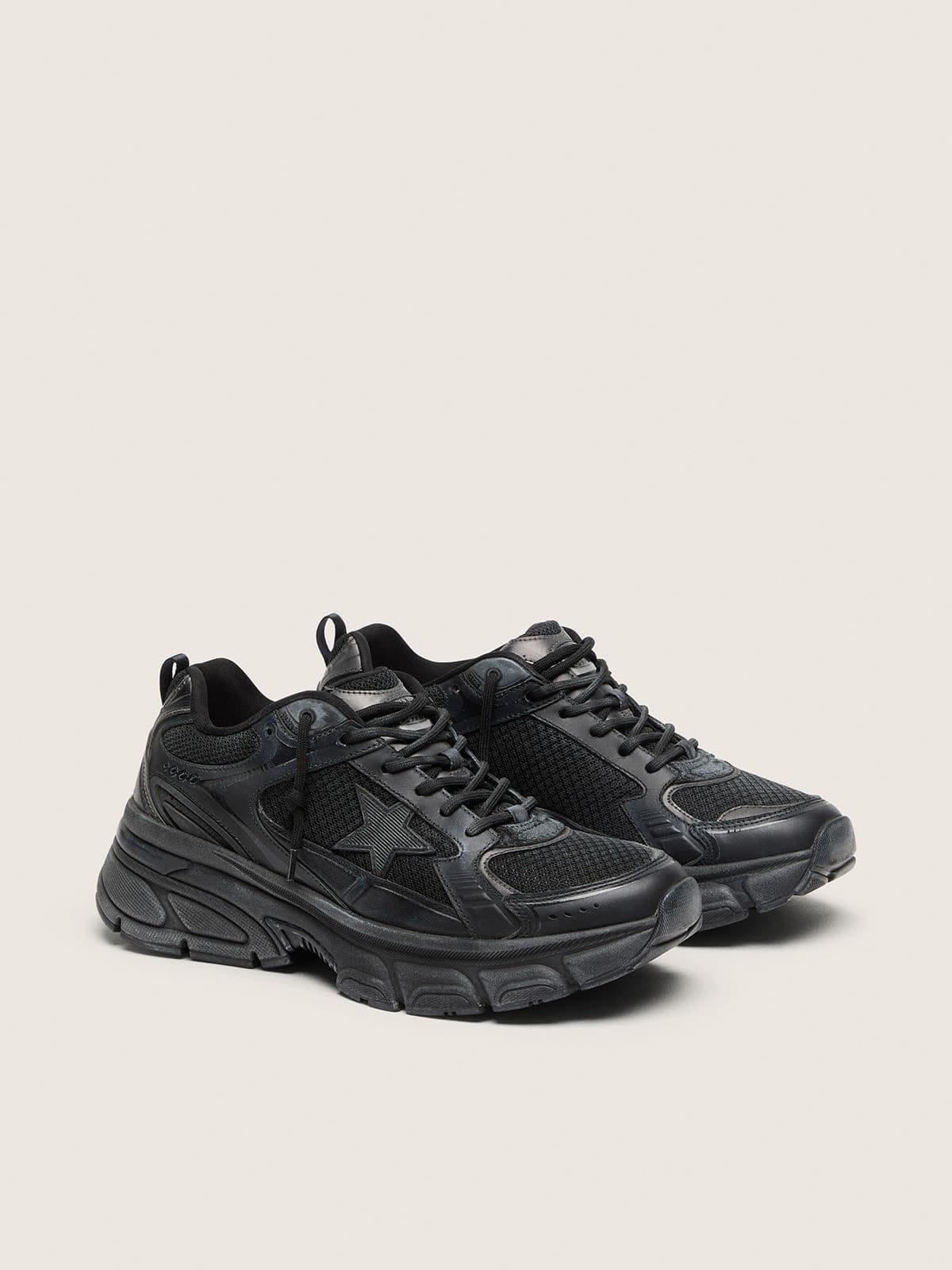 Golden Goose Mens Lightstar With Black Leather And Mesh Upper And Black Star Mens