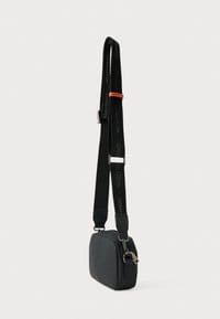 Valentino Dragonhawk Cross Body Bag Nero