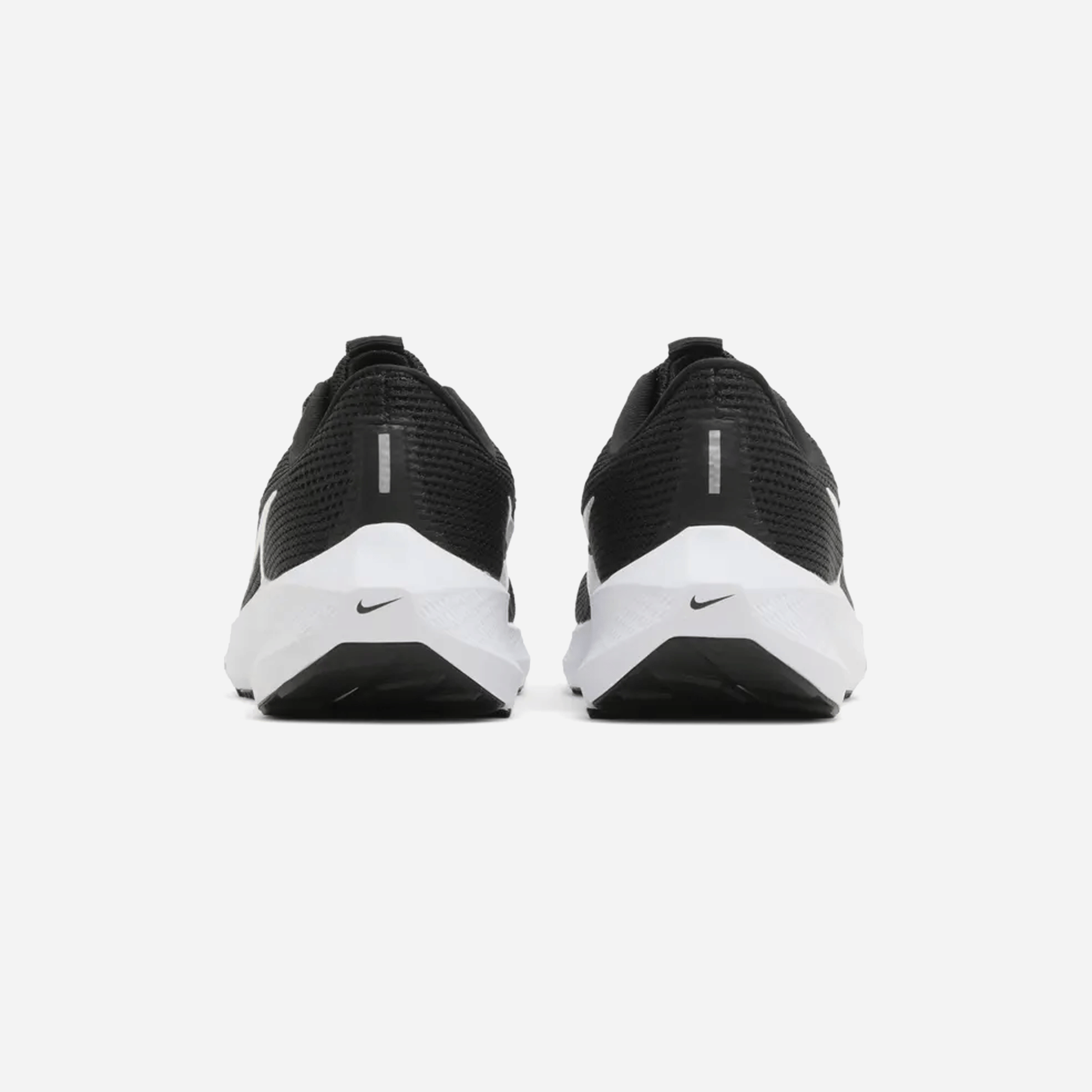 Nike Pegasus 40 Black White WMNS