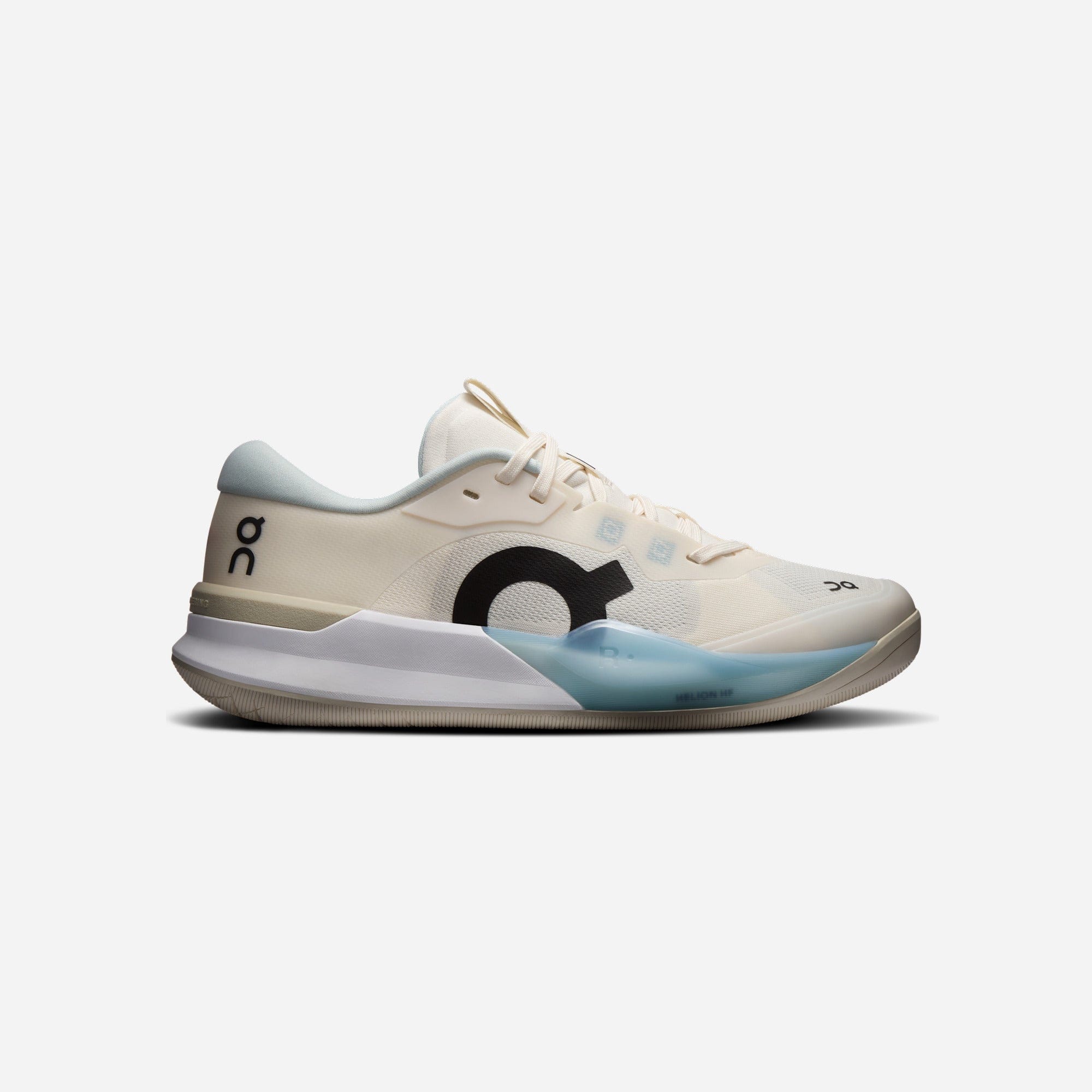 ON Running The Roger Pro 3 Ivory Wash WMNS