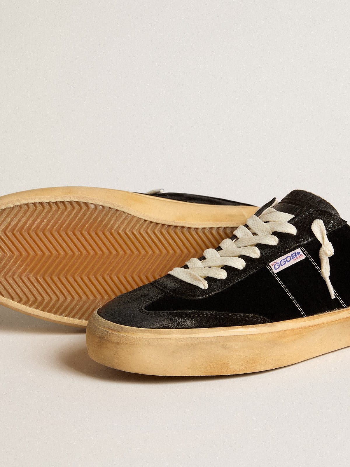 Golden Goose Soul Star In Black Velvet With White Leather Heel Tab Womens
